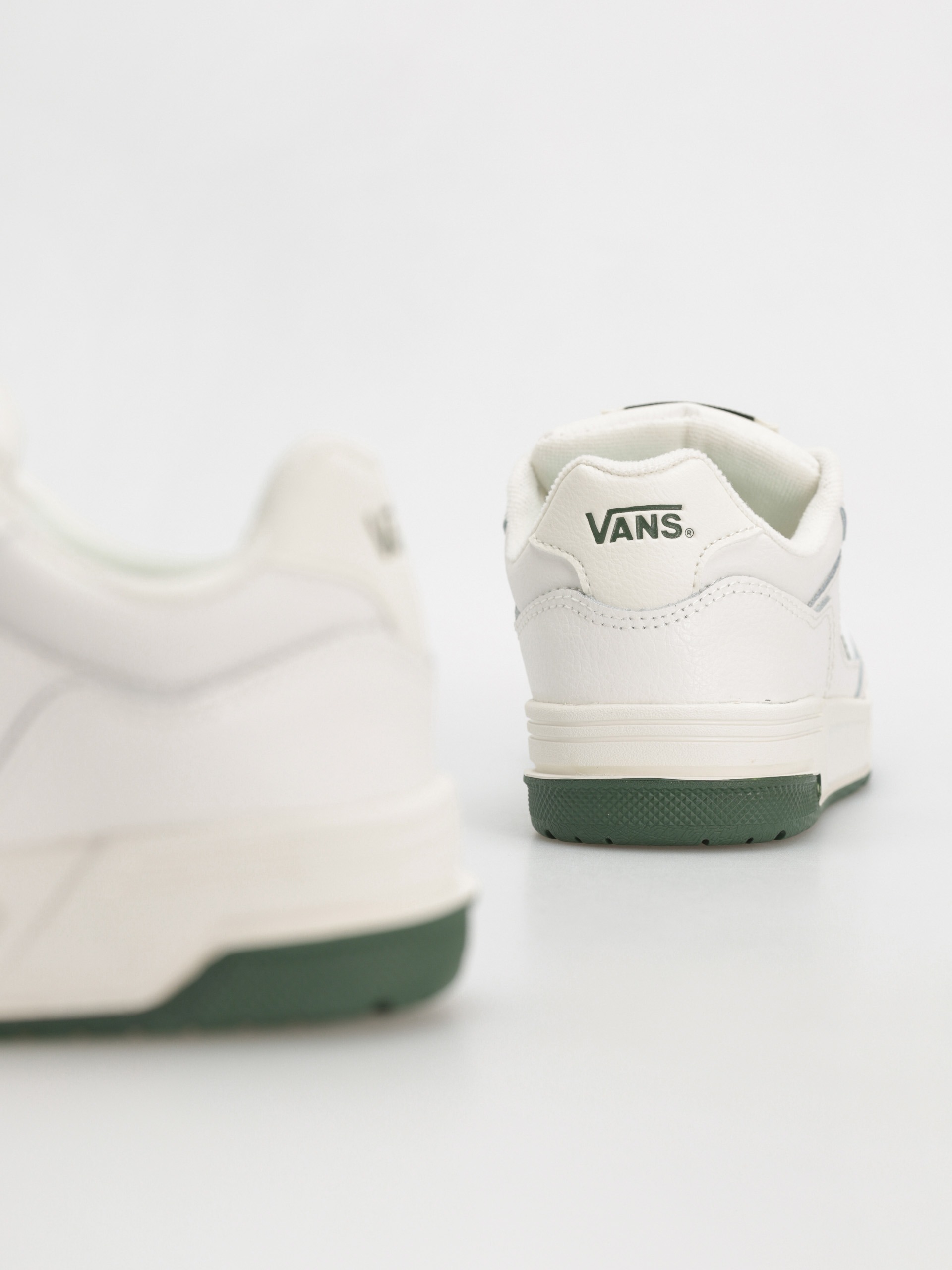 Обувки Vans Upland (vintage sport douglas fir)