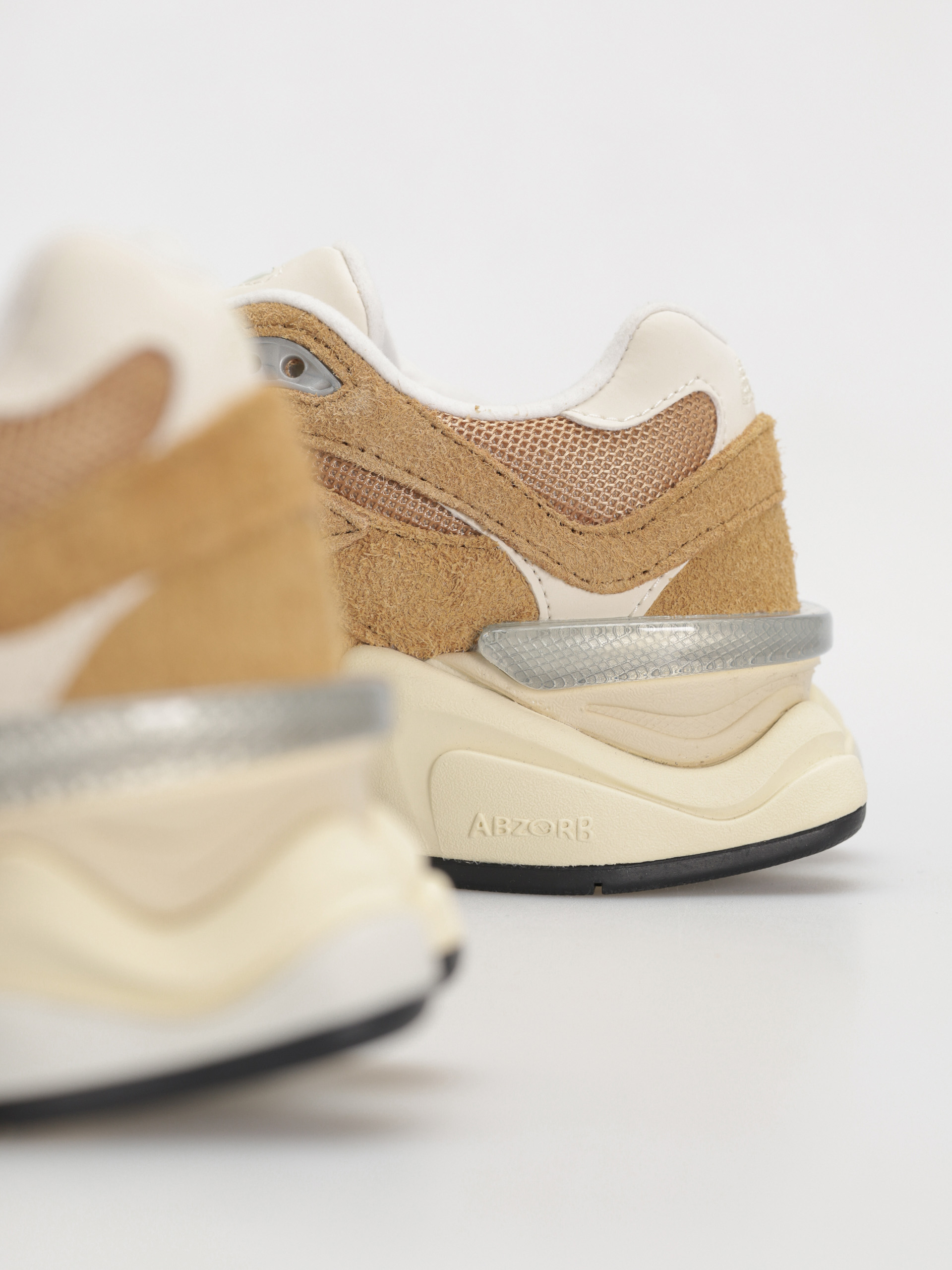 Обувки New Balance 9060 (great plains)