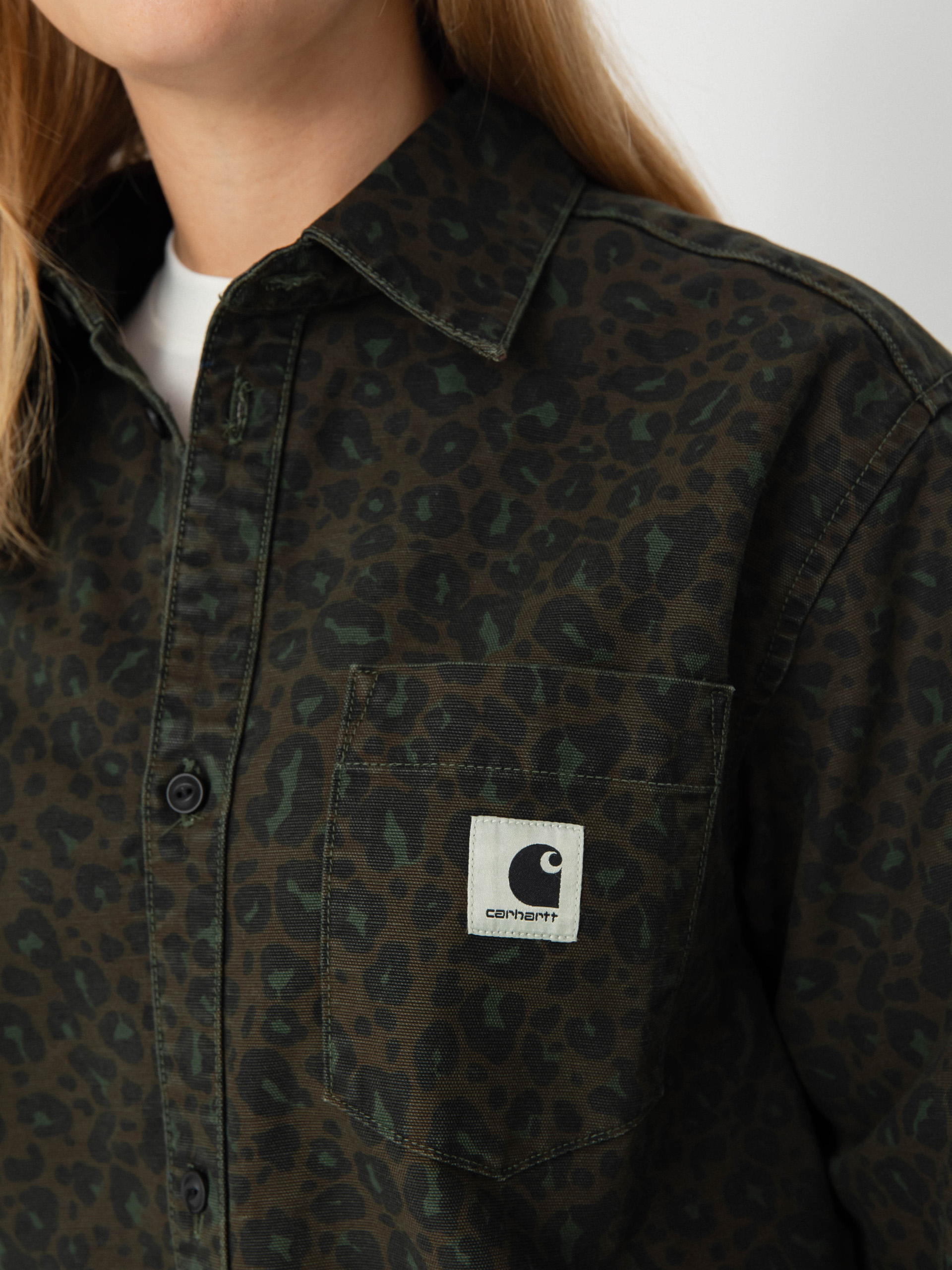 Риза Carhartt WIP Leo Wmn (camo leo/tamarind/office green)