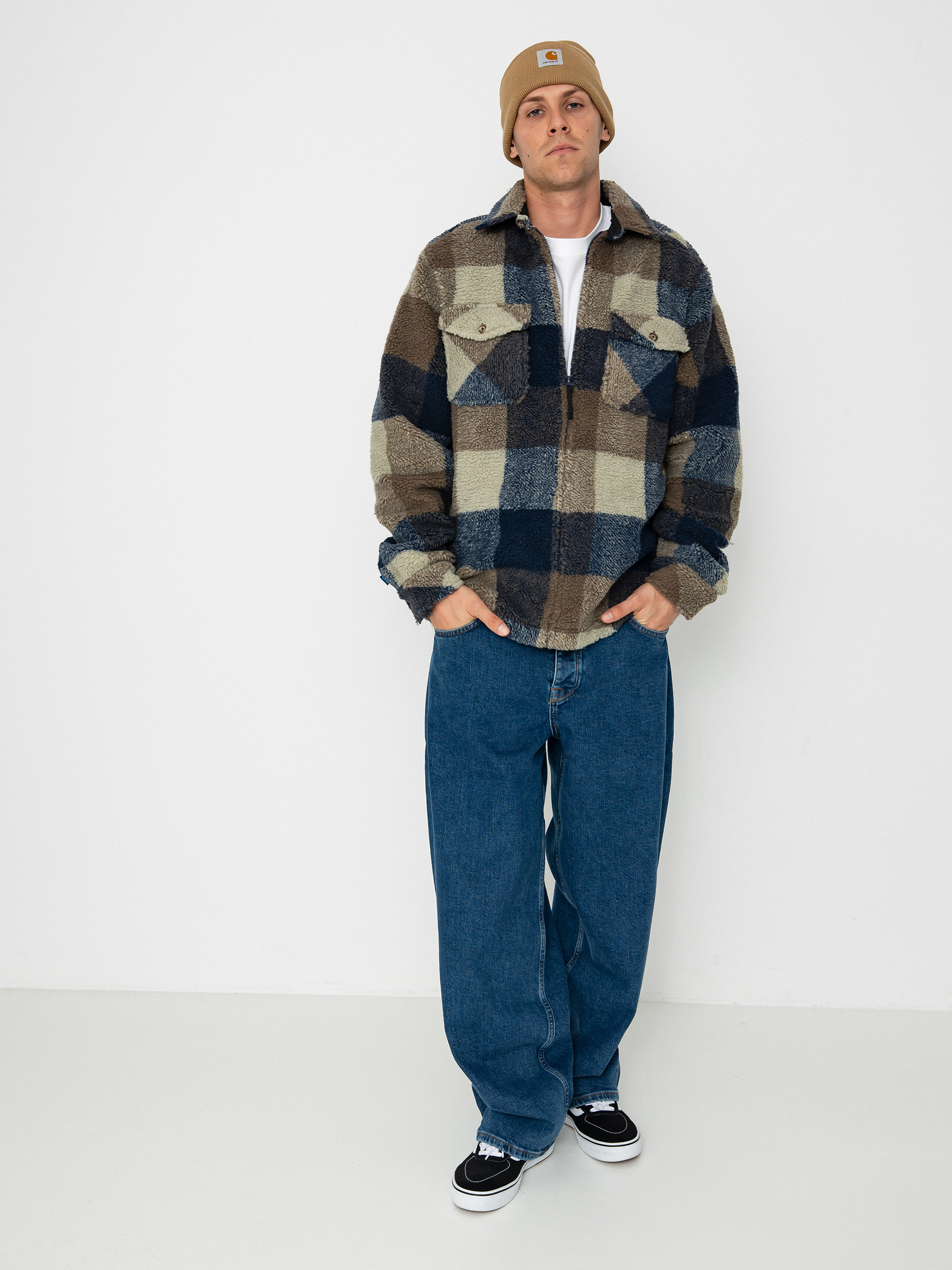 u042fu043au0435 Kavu McCord Creek (rocky bay)