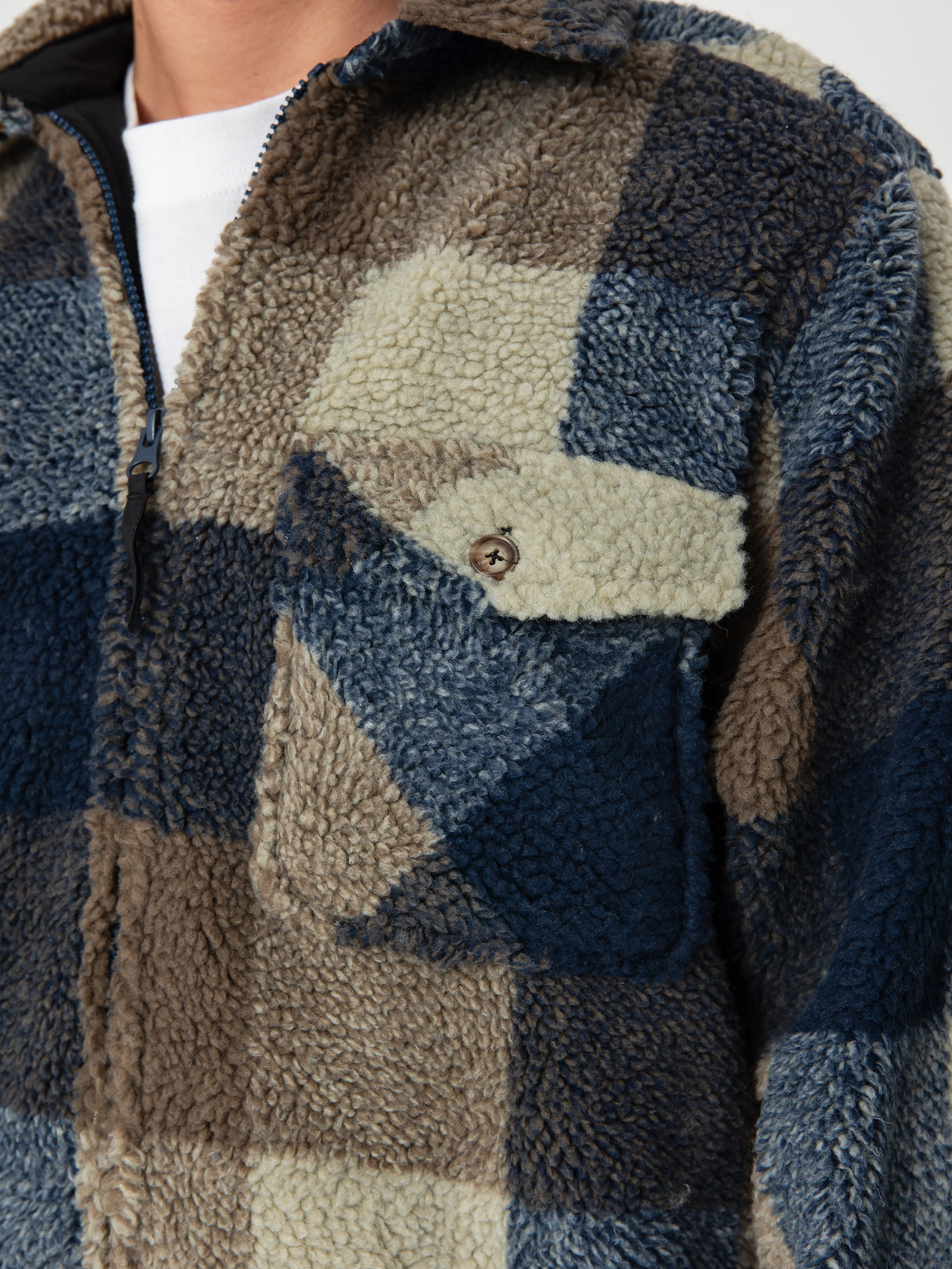 Яке Kavu McCord Creek (rocky bay)