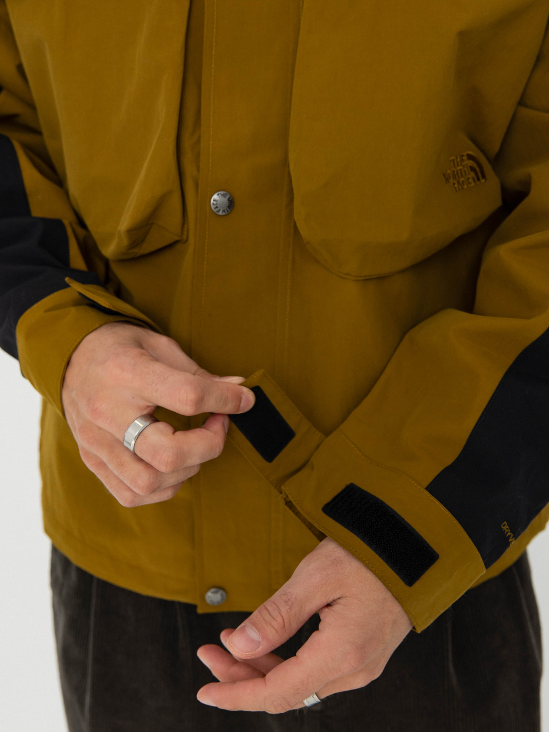 Яке The North Face M66 Cargo Rain (moss green/tnf black)