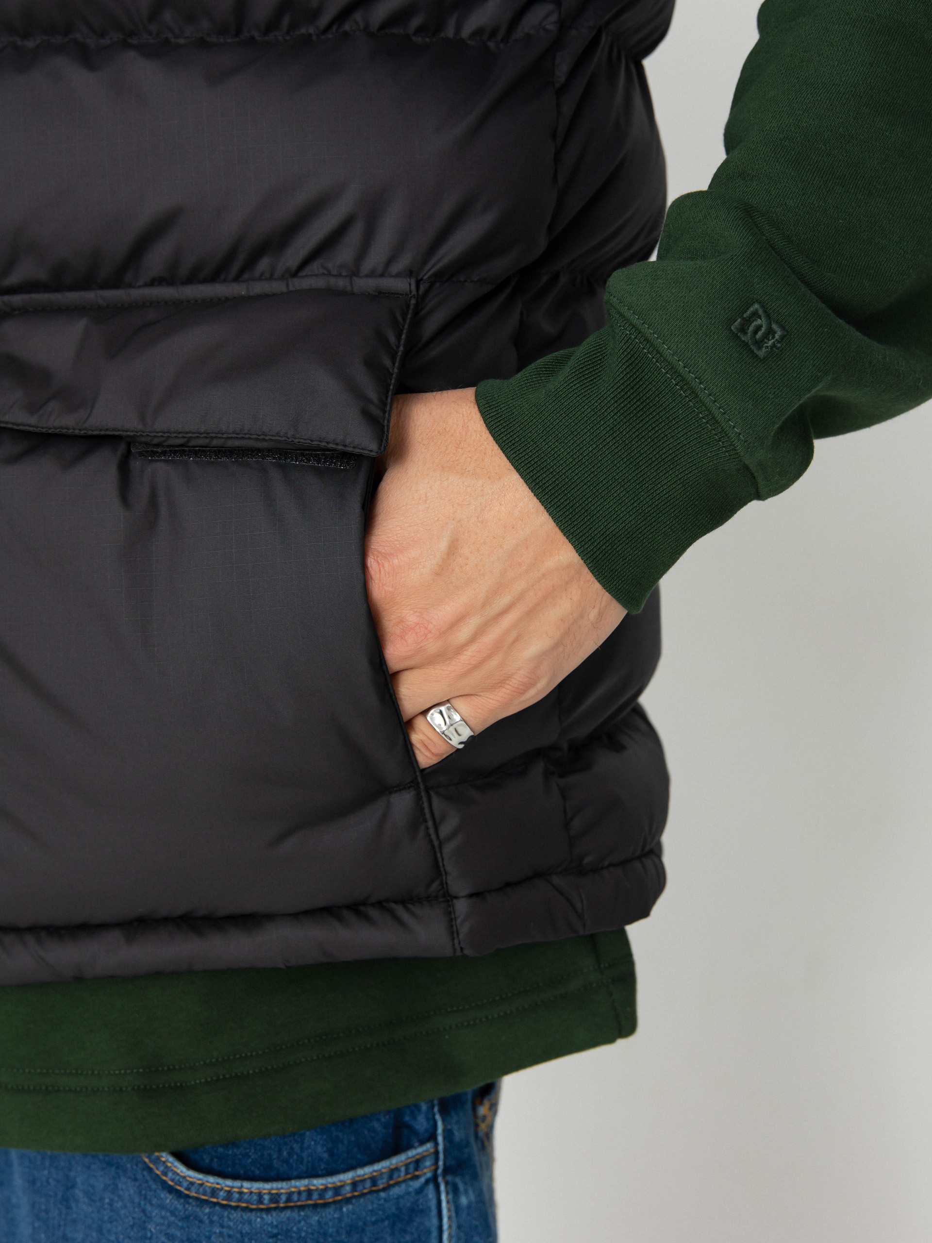 Елек The North Face Limbara Insulated Vest (tnf black)