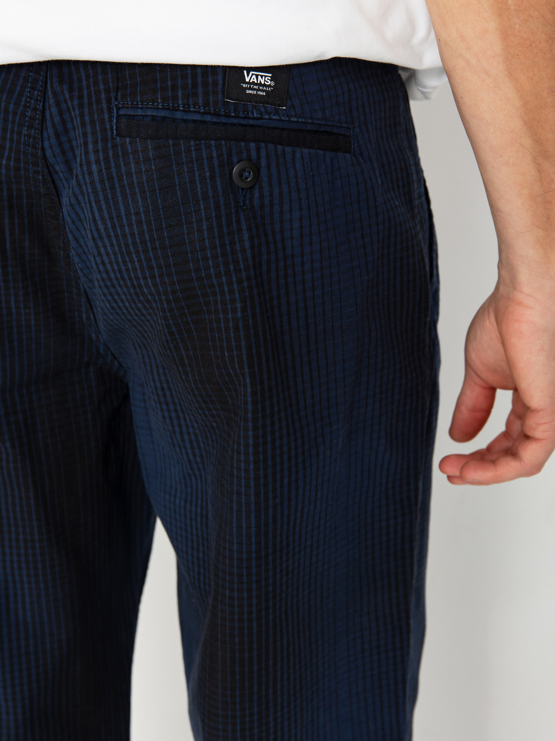 Панталони Vans Authentic Chino Loose Tapered Plaid (dress blues/black)