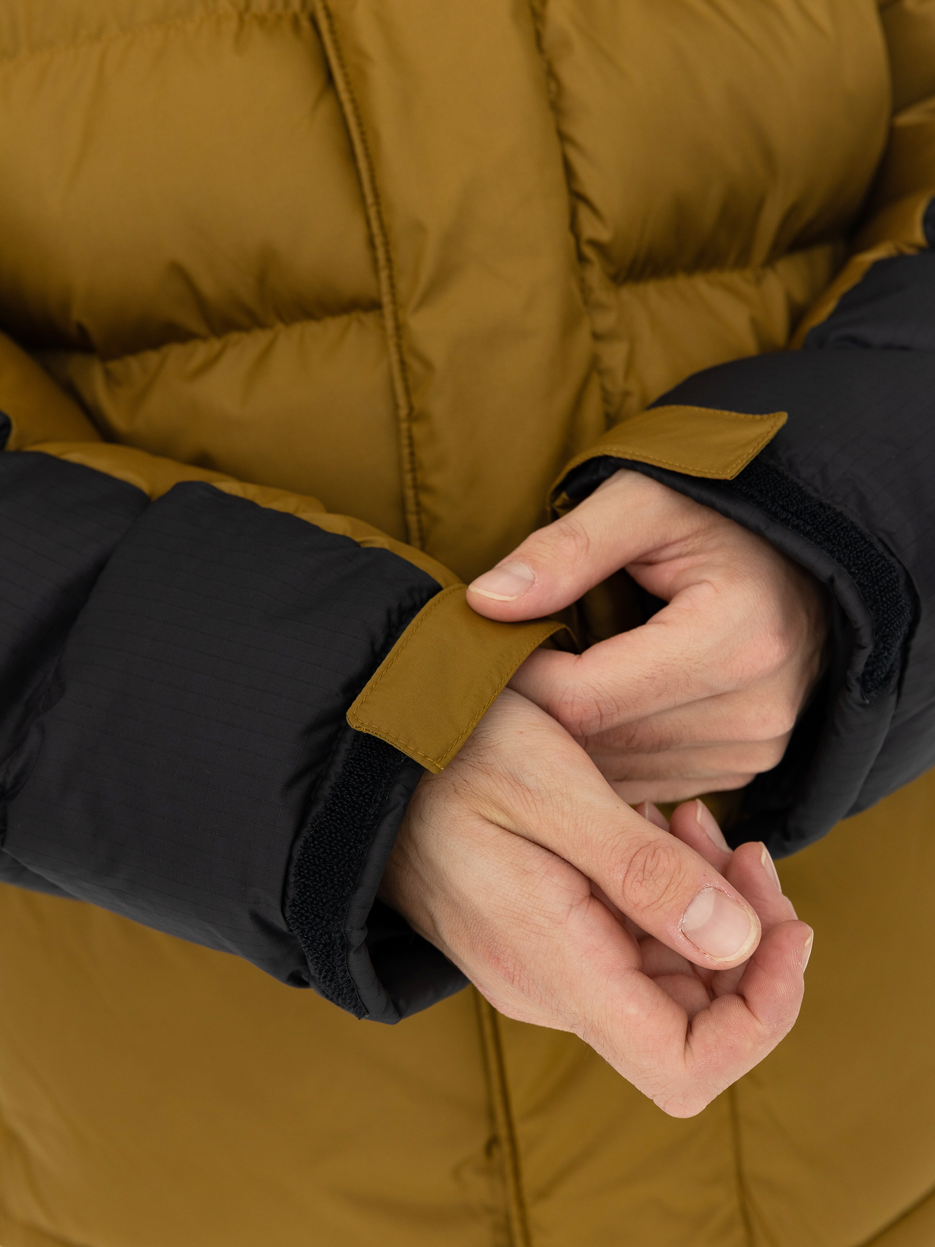 Яке The North Face Limbara Insulated (moss green)