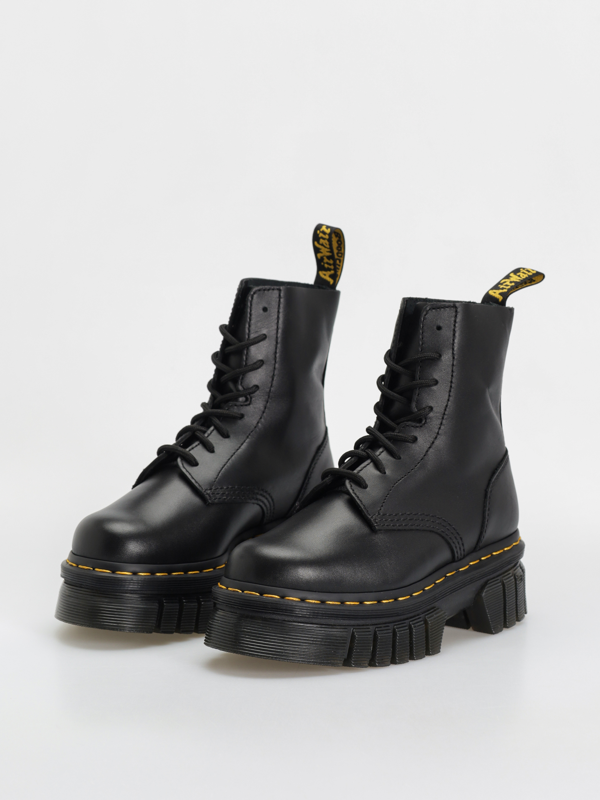 Обувки Dr. Martens Audrick 8i Boot Wmn (black nappa lux)