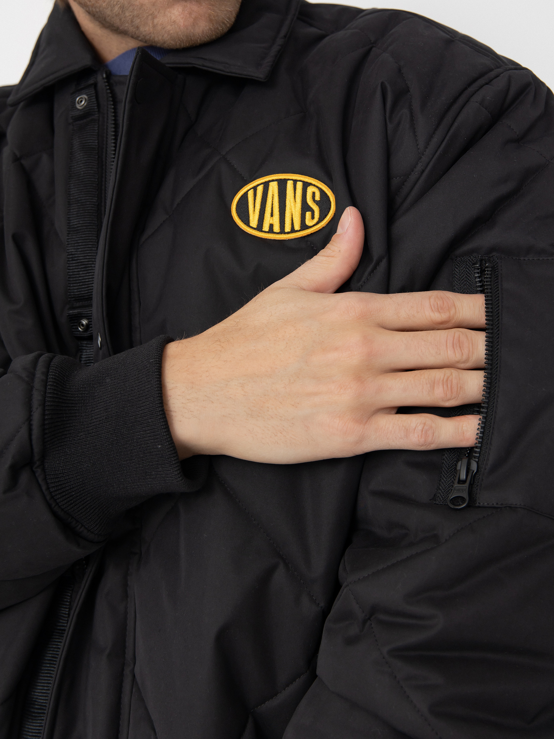 Яке Vans Hathaway Bomber (black)