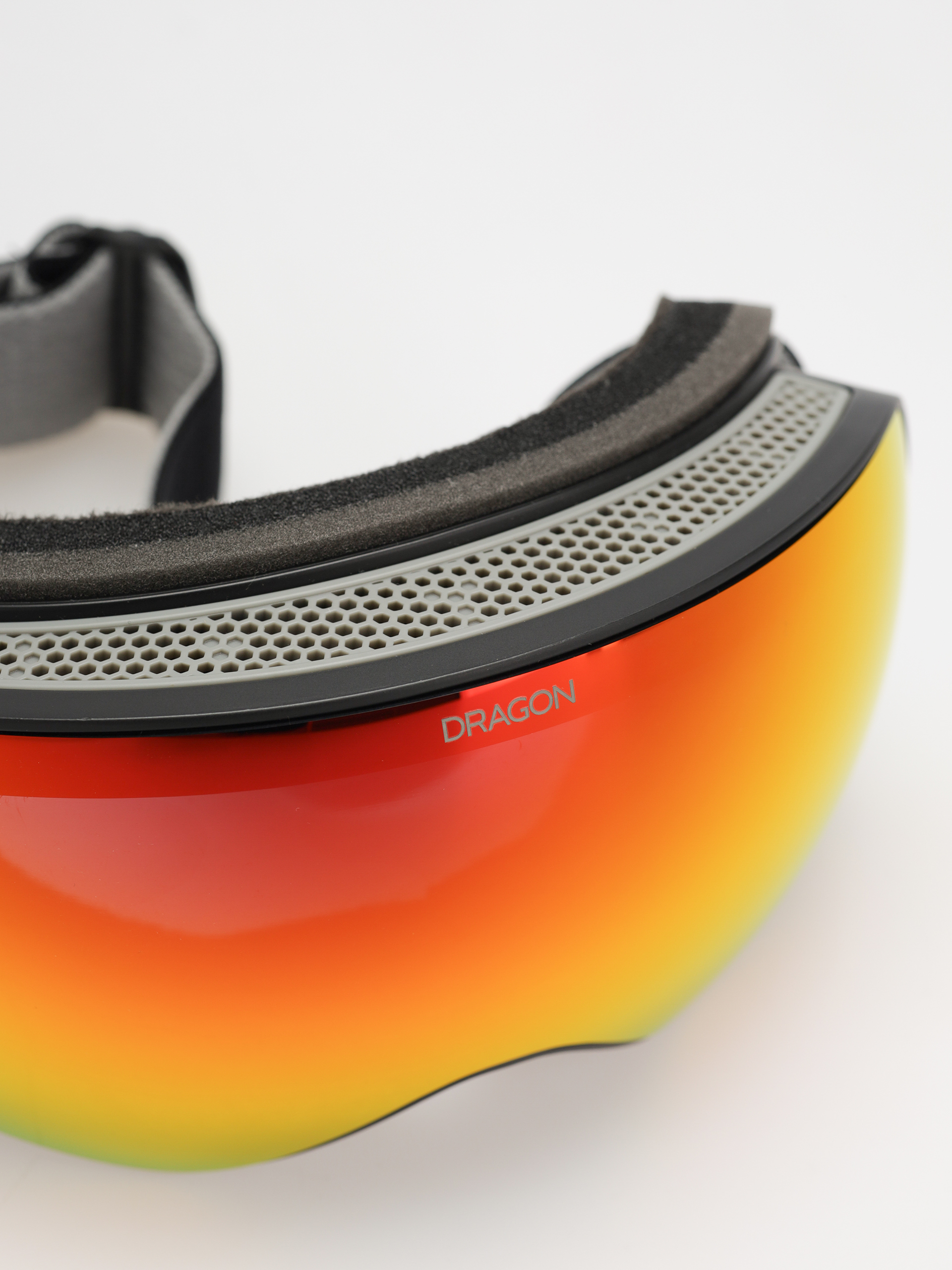 Сноуборд очила Dragon X2S (nouveaublack/lumalens red ion+lumalens light rose)