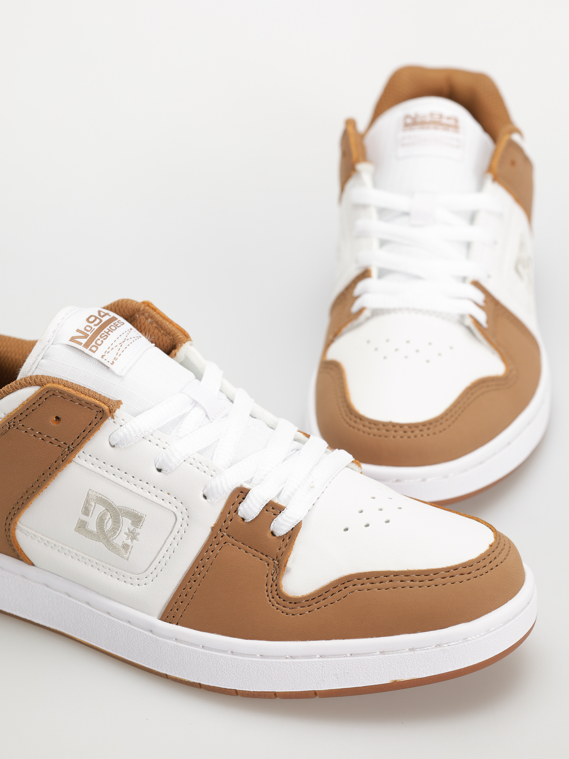 Обувки DC Manteca 4 Se (brown/oyster)