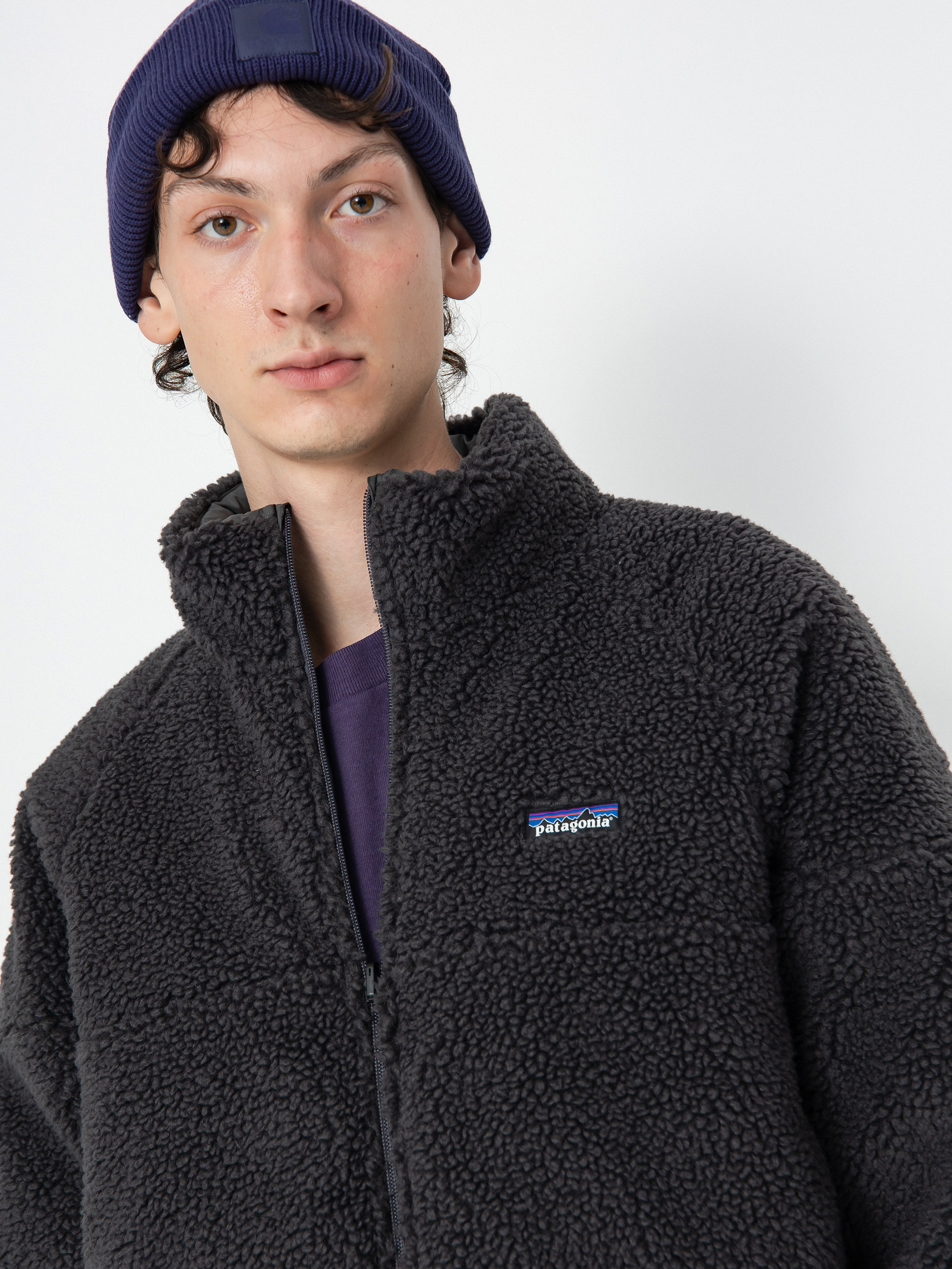 Яке Patagonia Reversible Silent Down (forge grey)