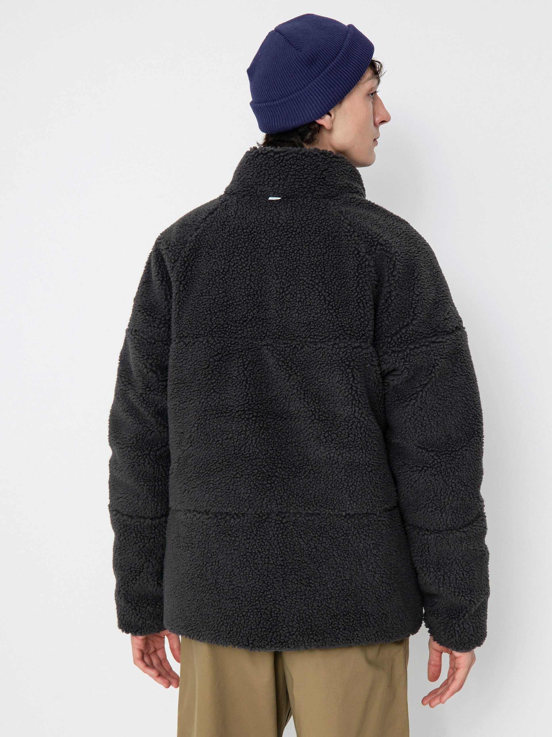 Яке Patagonia Reversible Silent Down (forge grey)