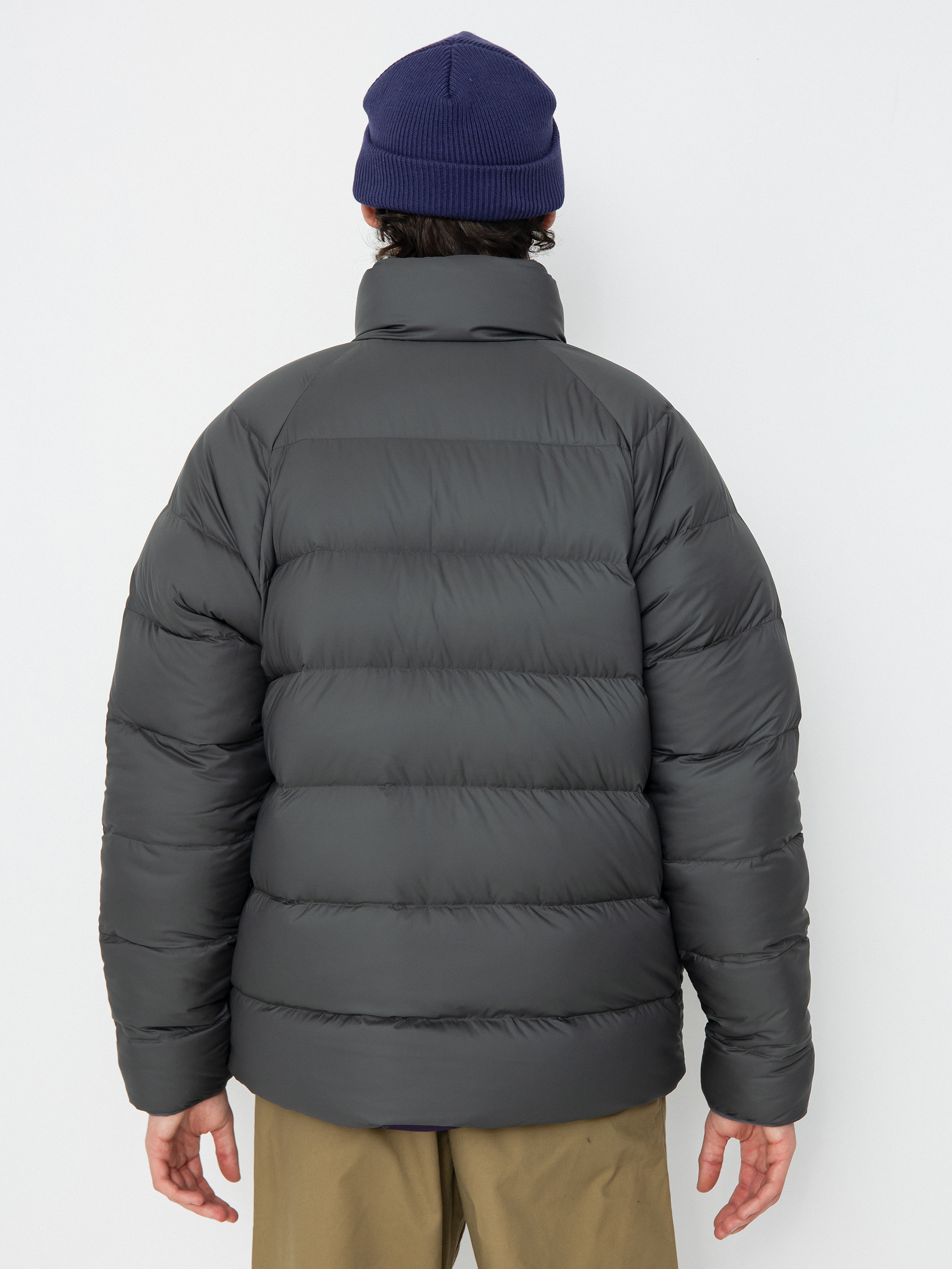 Яке Patagonia Reversible Silent Down (forge grey)