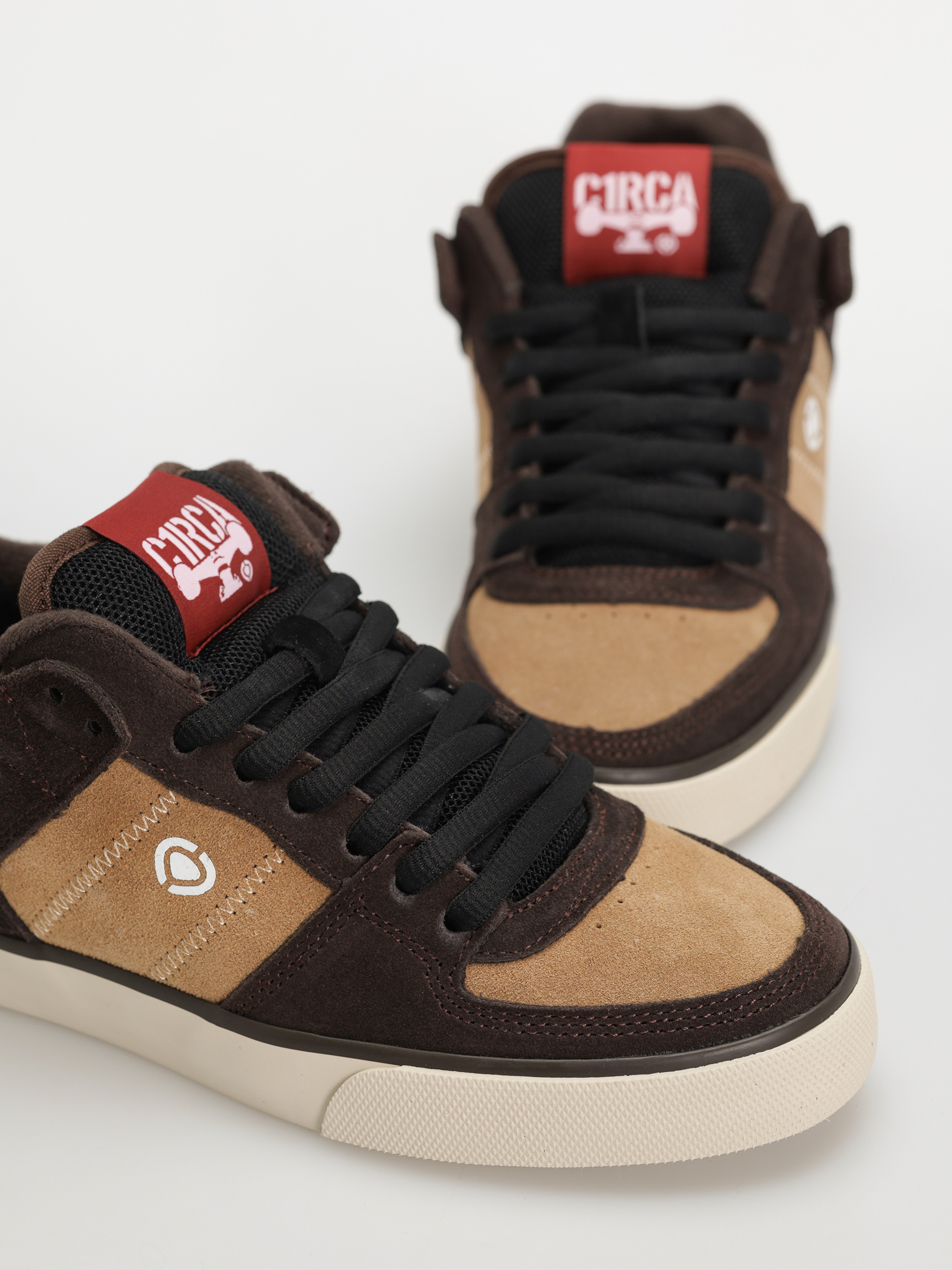 Обувки Circa Tre (tannin/black/red)