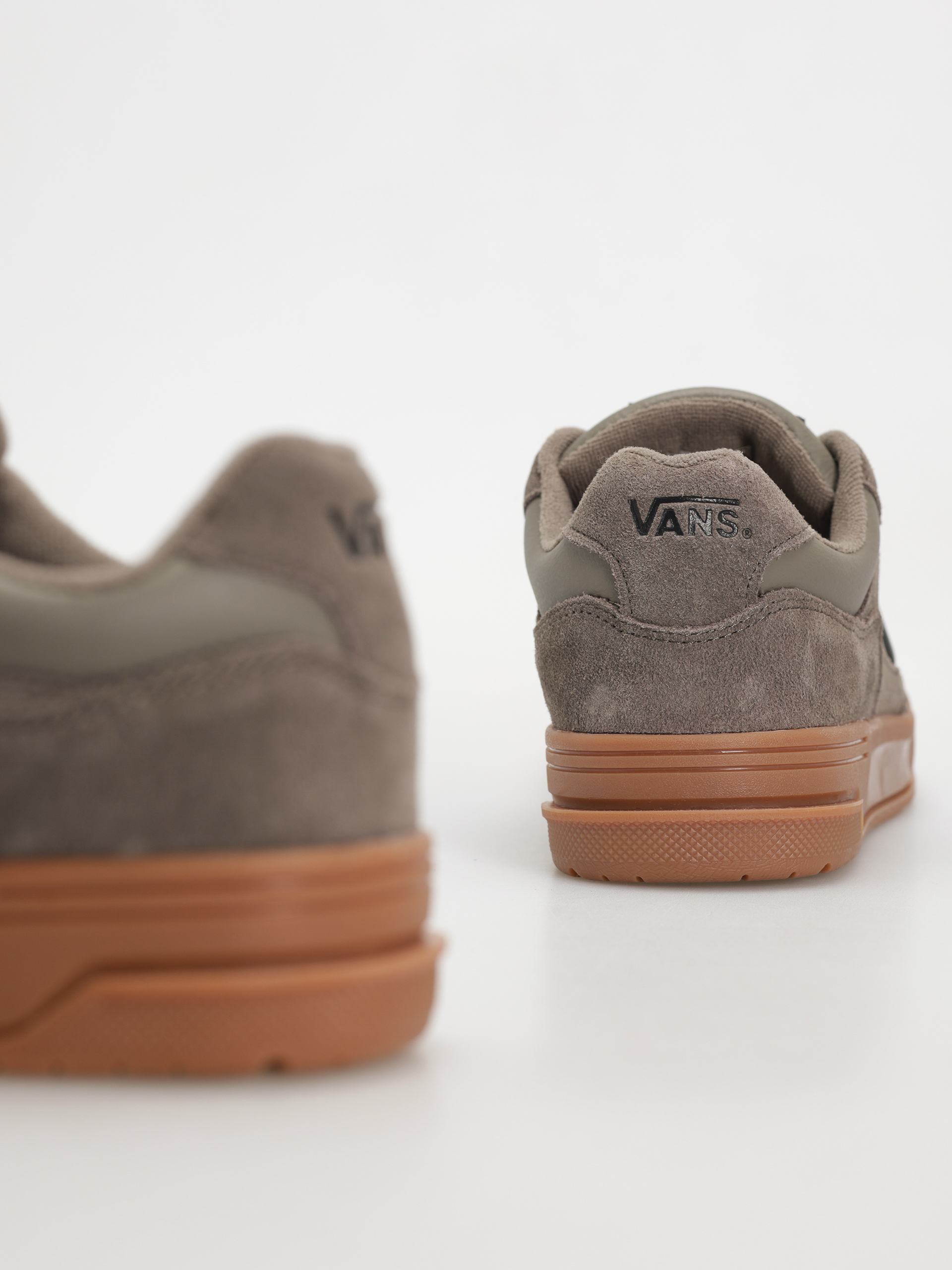 Обувки Vans Upland (suede bungee cord)