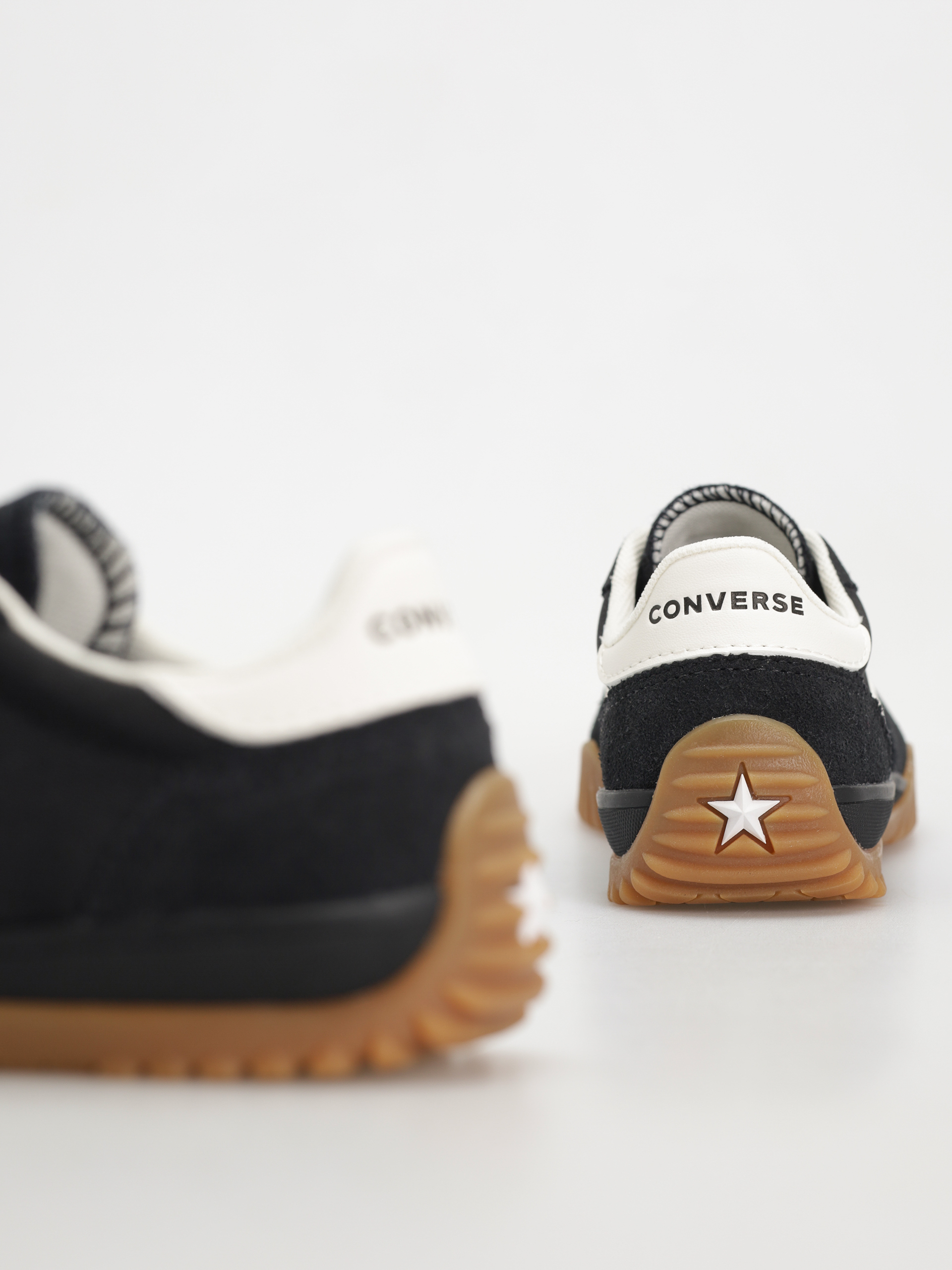 Обувки Converse Run Star Trainer (black/egret/honey)