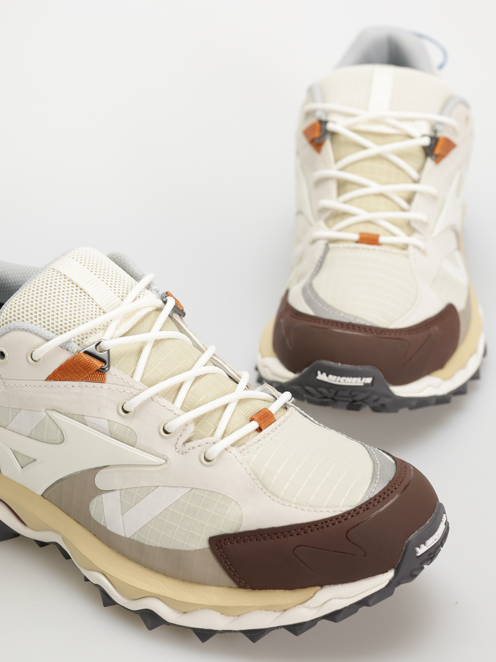 Обувки Mizuno Wave Mujin TL GTX (summer sand/pristine/chicory coffee)