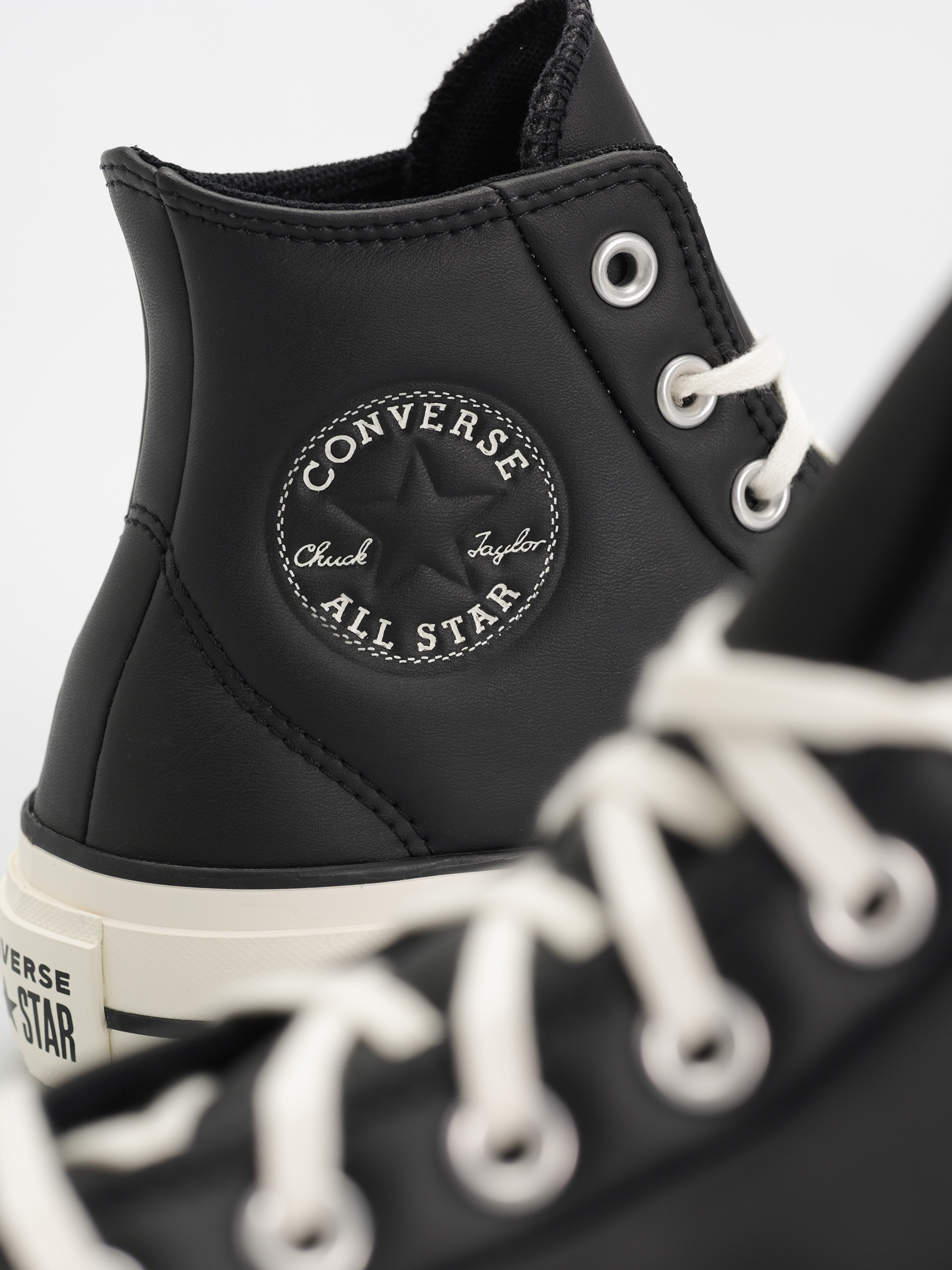 Кецове Converse Chuck Taylor All Star Lift Platform Puffed Up Wmn (black/egret/black)