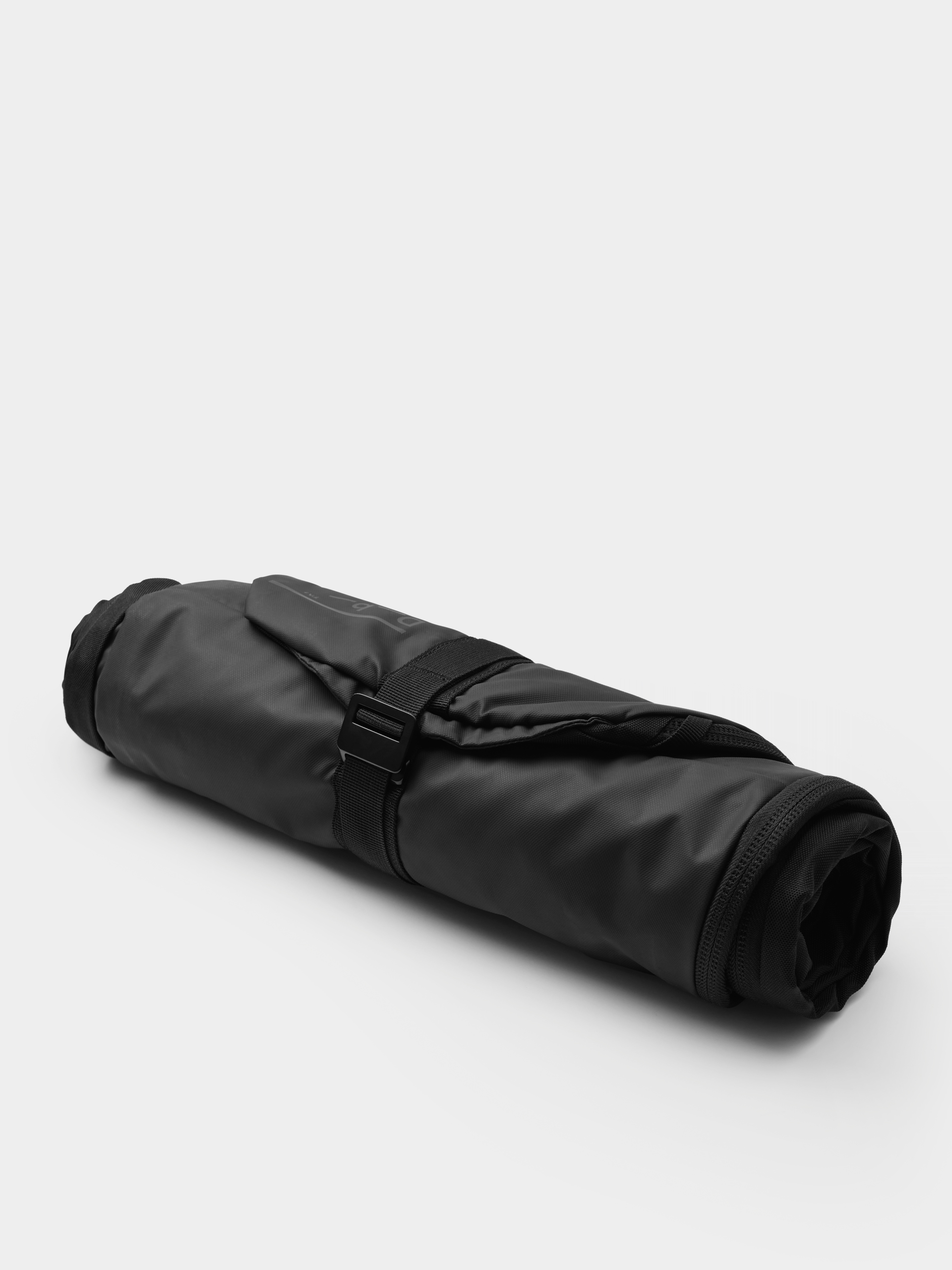 Ски калъф Db Snow Essential Snowboard Bag (black out)