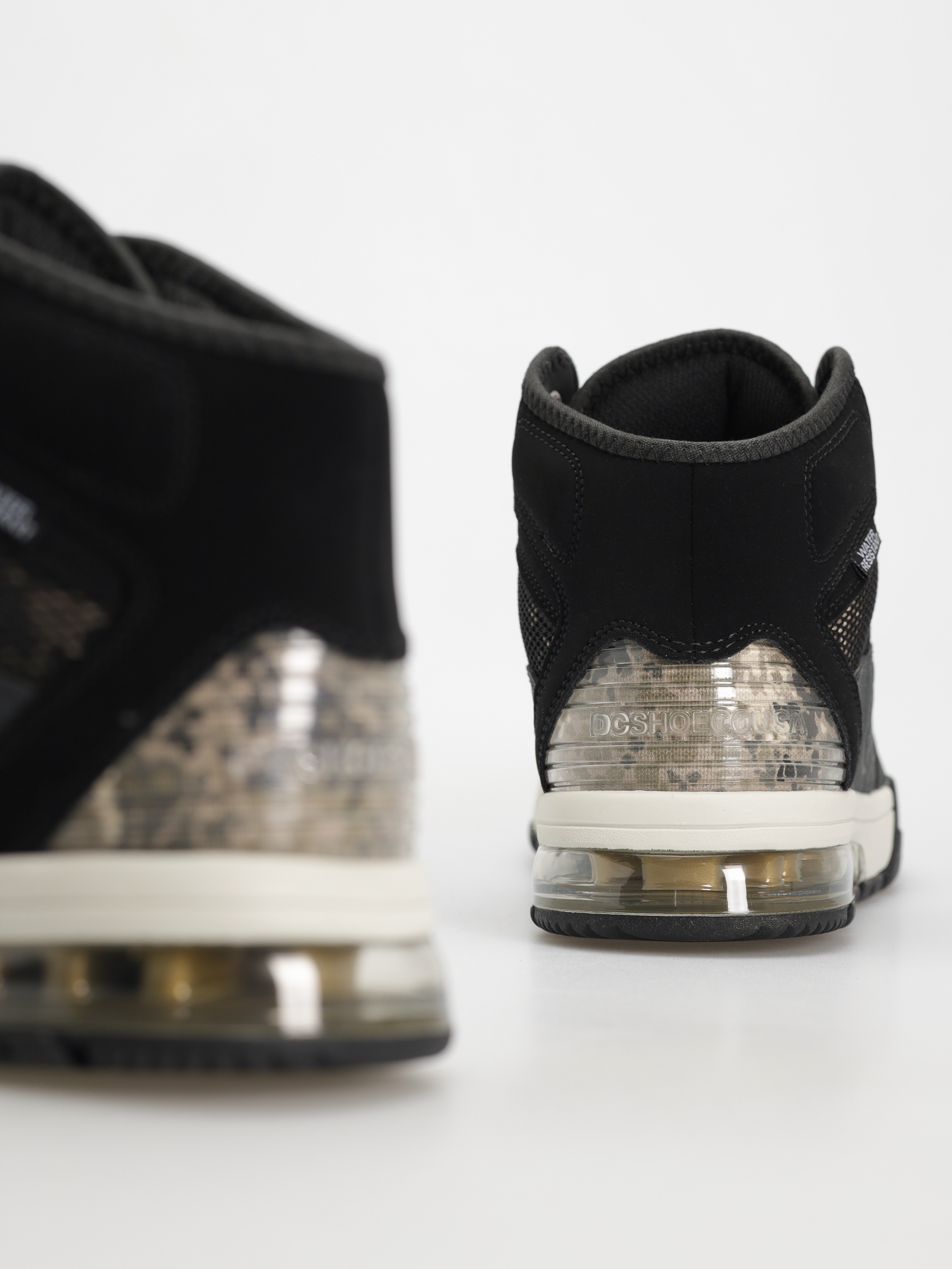 Обувки DC Versatile Hi Wr (green/black/white)