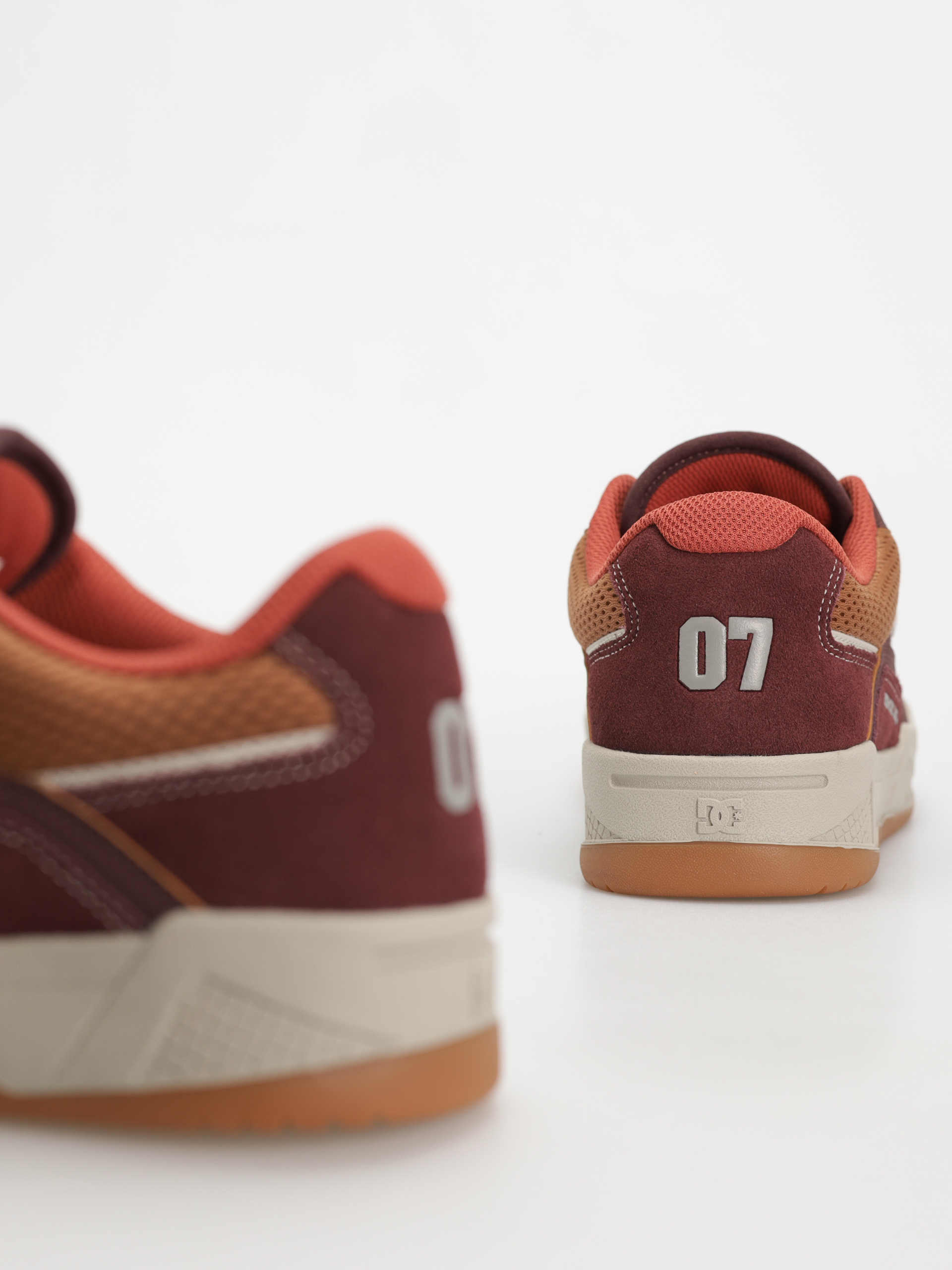 Обувки DC Construct (brown/brown/brown)