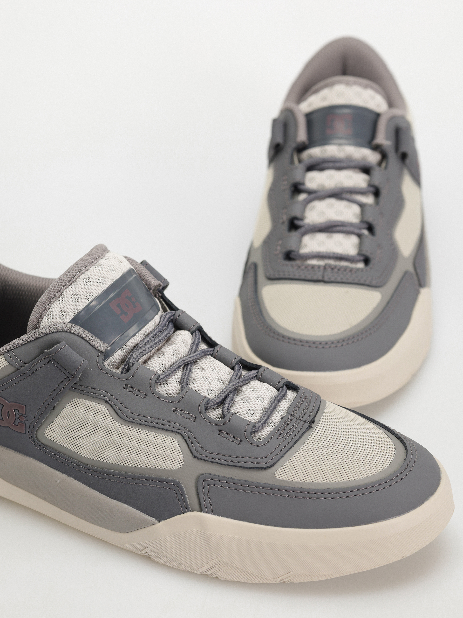 Обувки DC Metric (dark grey/light grey)