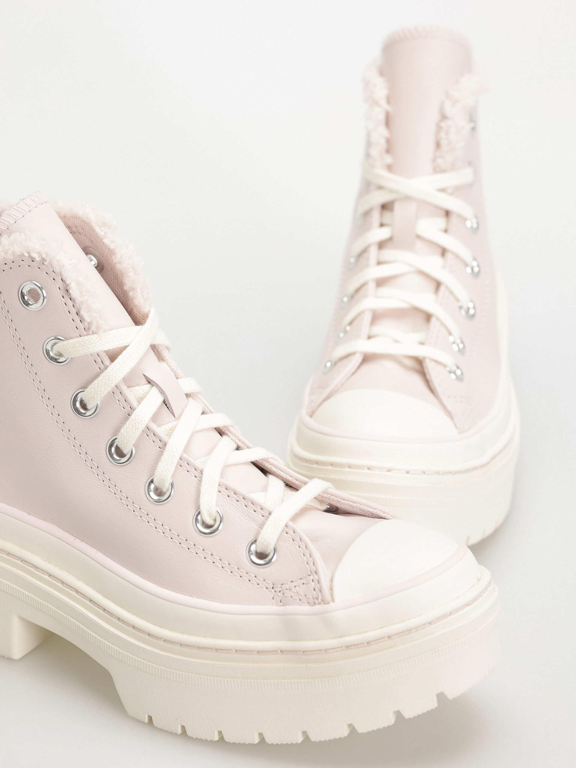 Обувки Converse Chuck Taylor All Star Lugged Heel Sherpa Wmn (blush hush/egret/egret)