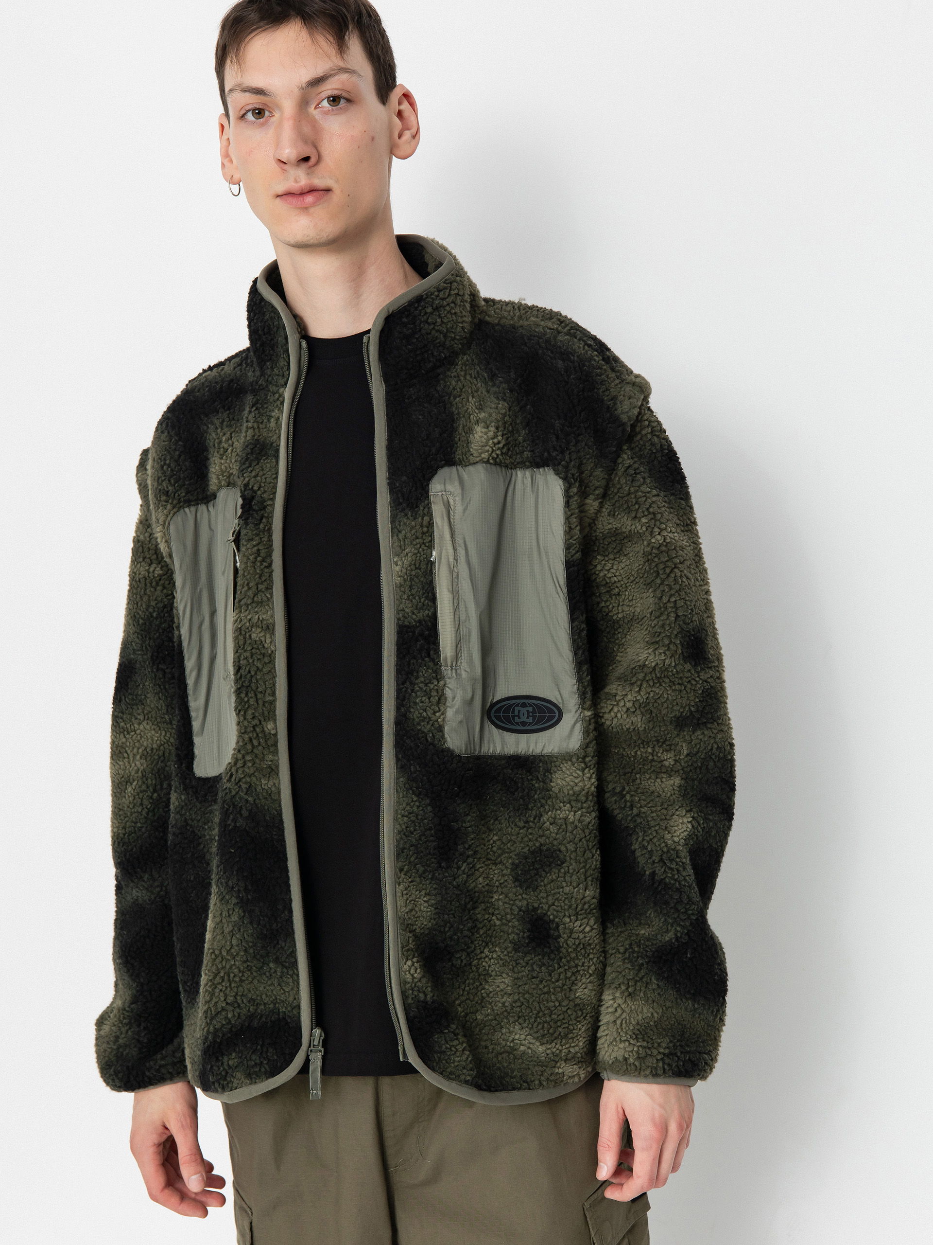 u041fu043eu043bu0430u0440u0435u043du0438 u0441u0443u0438u0442u0448u044au0440u0442 DC Traverse (olive overspray prnt)