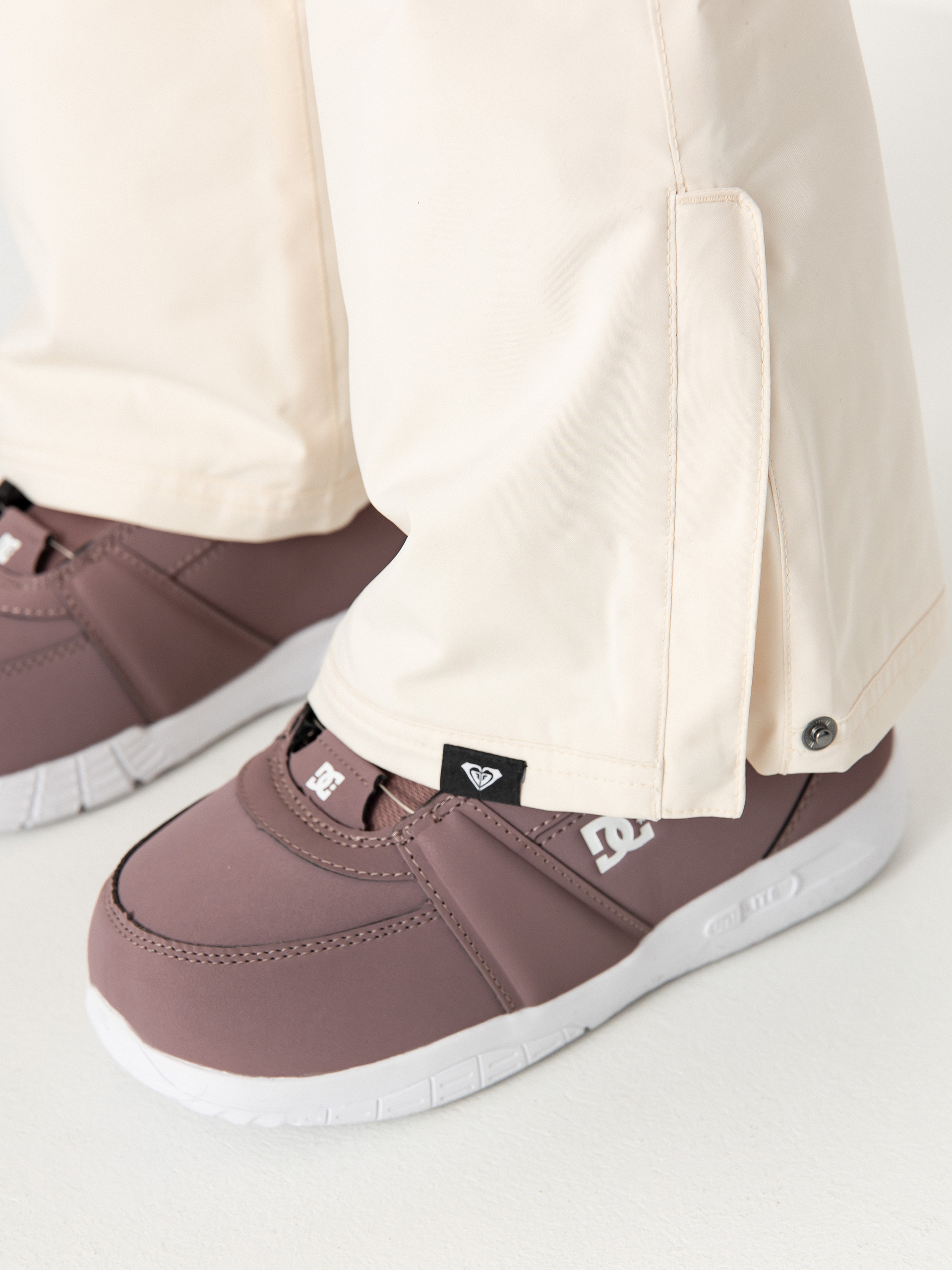 Дамско Сноуборд панталони Roxy Backyard (buttercream)