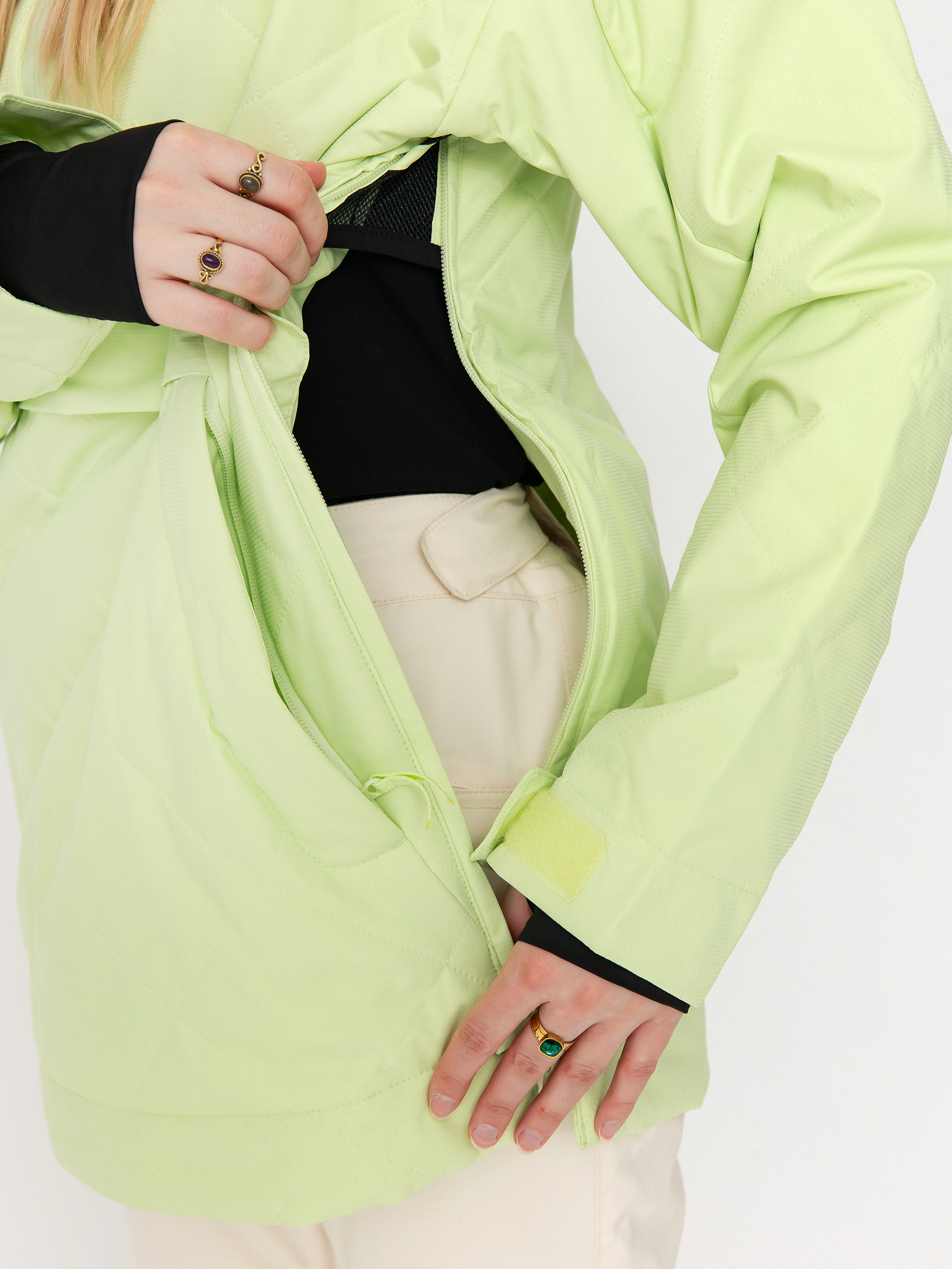 Дамска Сноуборд яке Roxy Radiant Lines Overhead (butterfly)