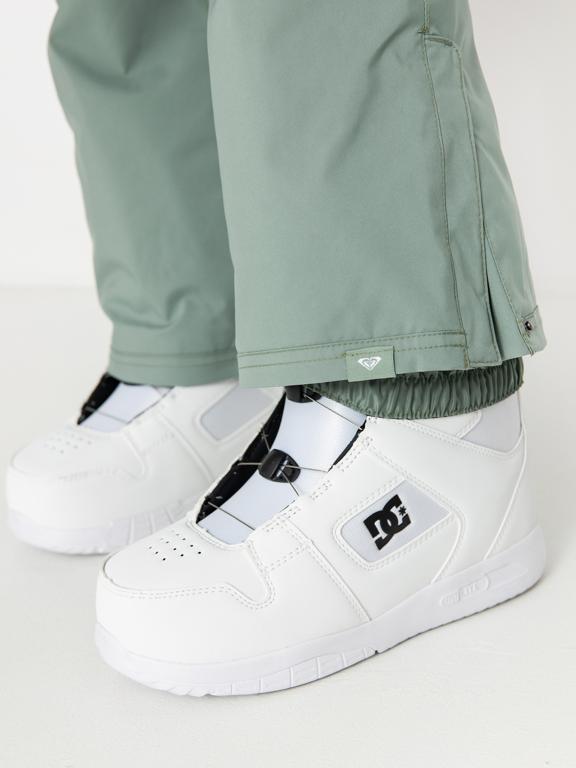 Дамско Сноуборд панталони Roxy Backyard (lily pad)