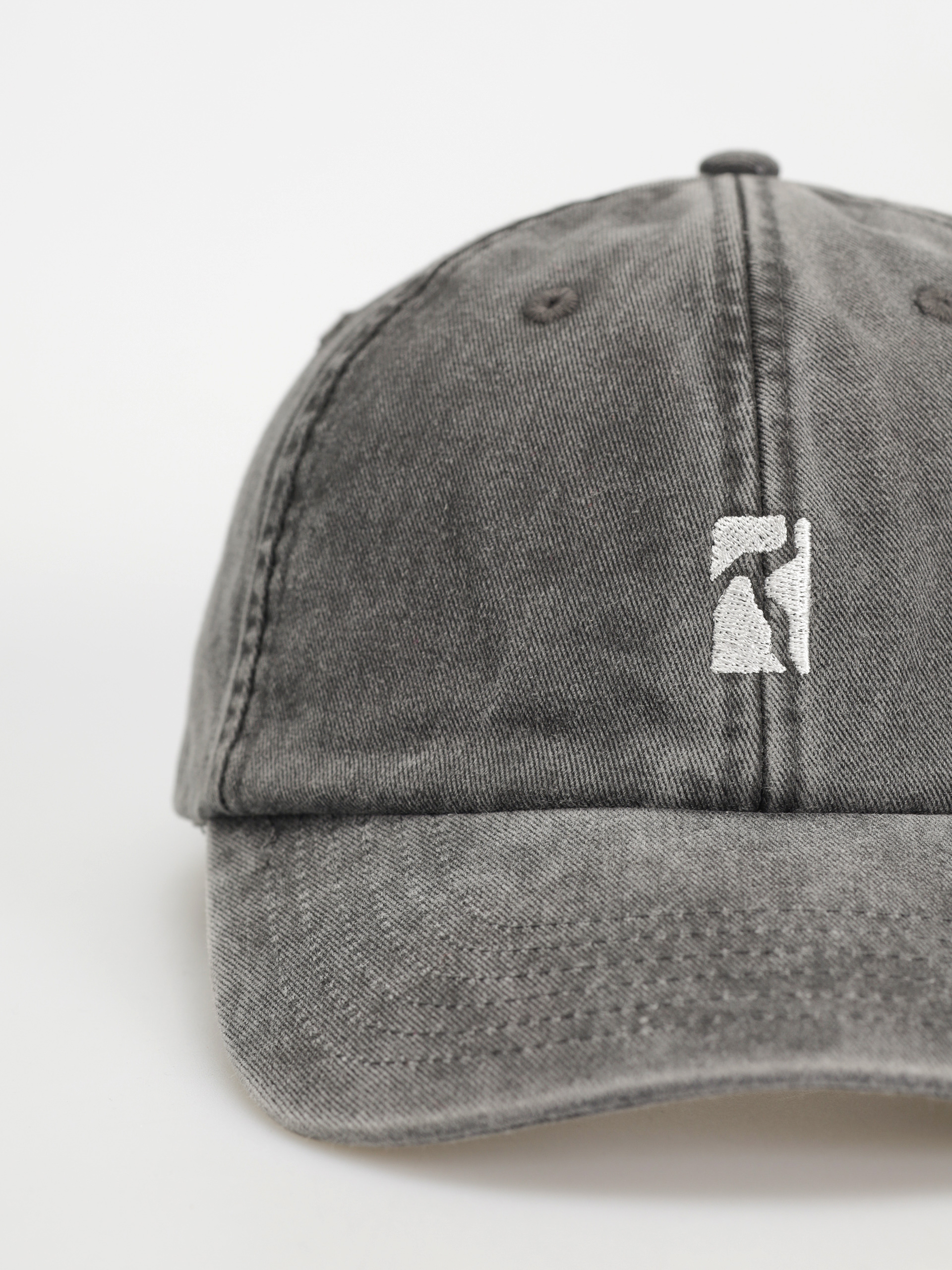 Шапка с козирка Poetic Collective Classic (black denim)