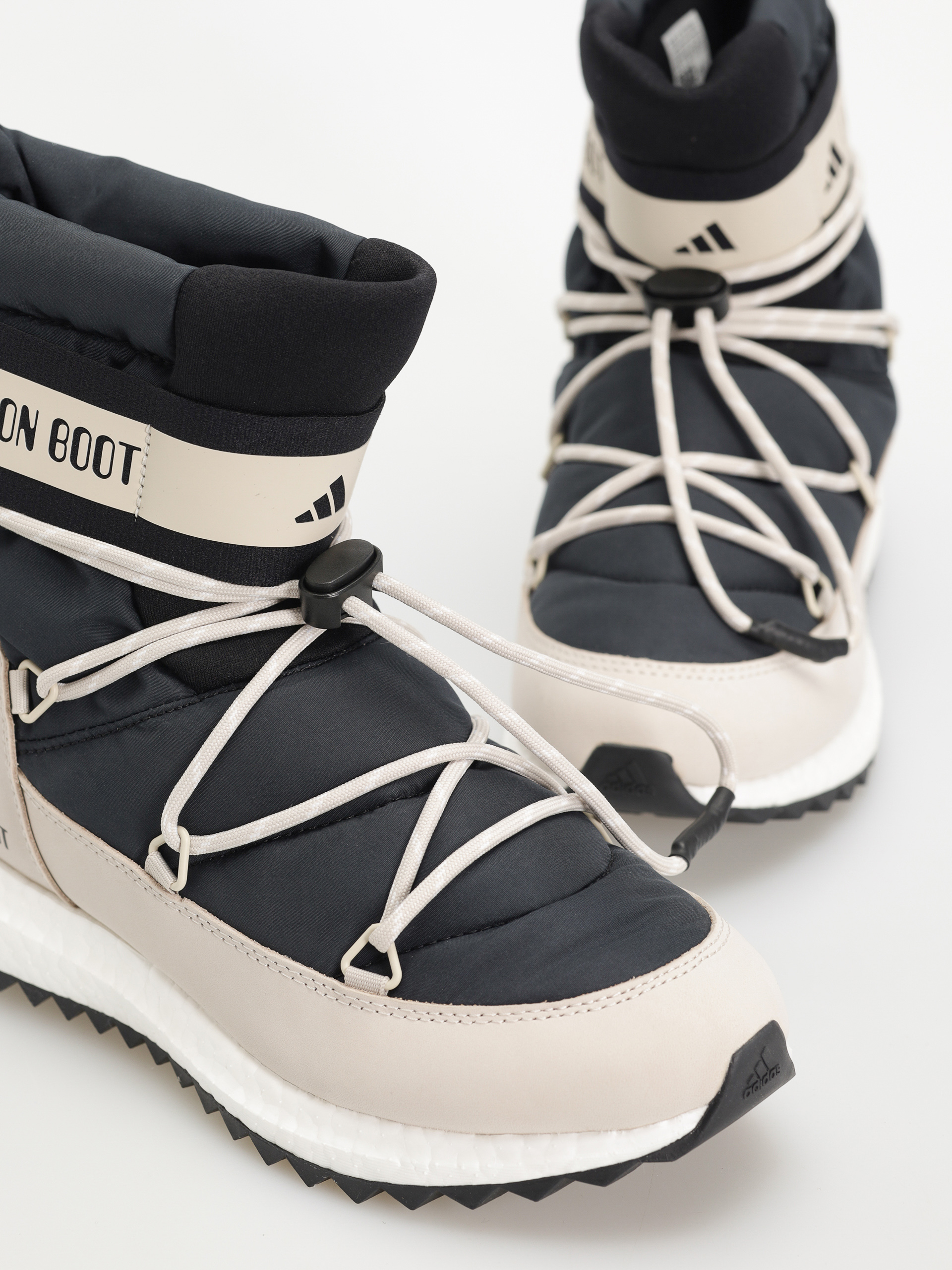 Обувки adidas Originals Moonboost High (cblack/cblack/cbrown)