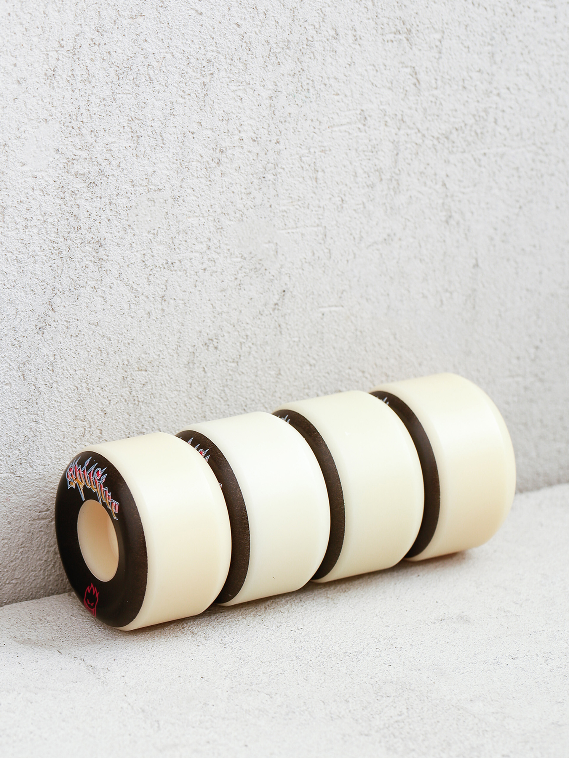 Колелца Spitfire F4 99D Venom Script Conical Full (natural/black)