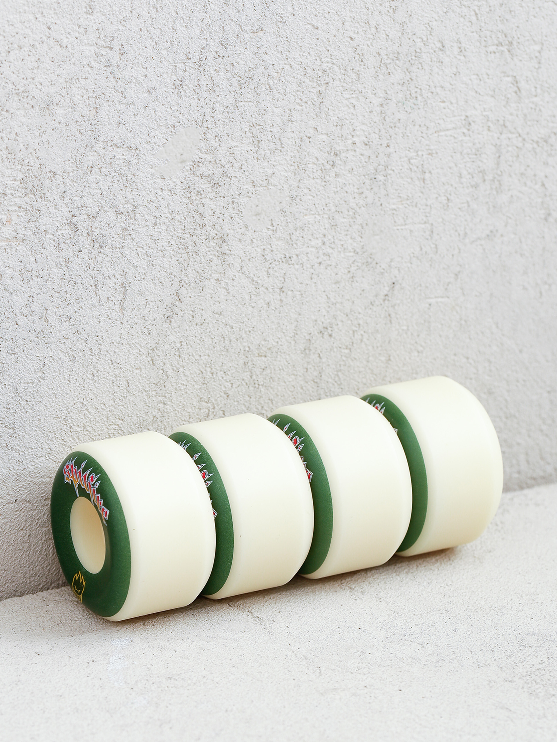 Колелца Spitfire F4 99D Venom Script Conical Full (natural/green)