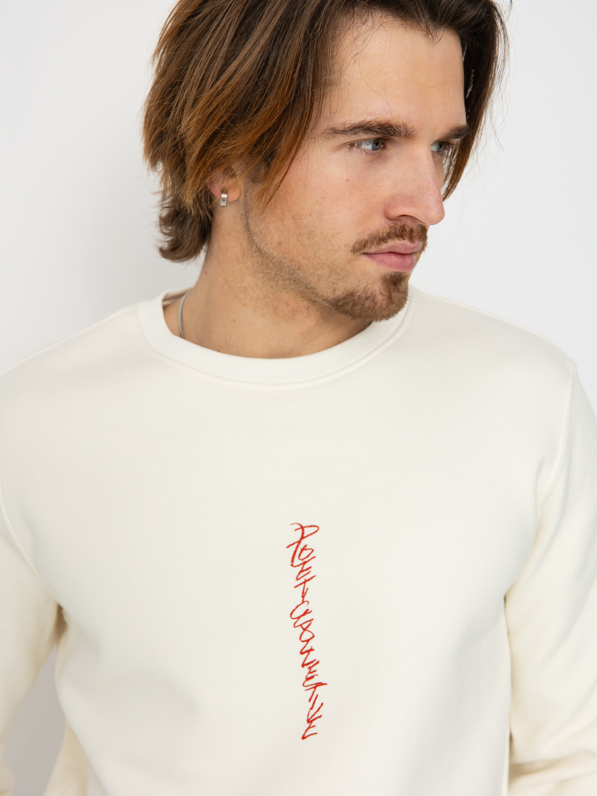 Суитшърт Poetic Collective Demon Crewneck (ivory)