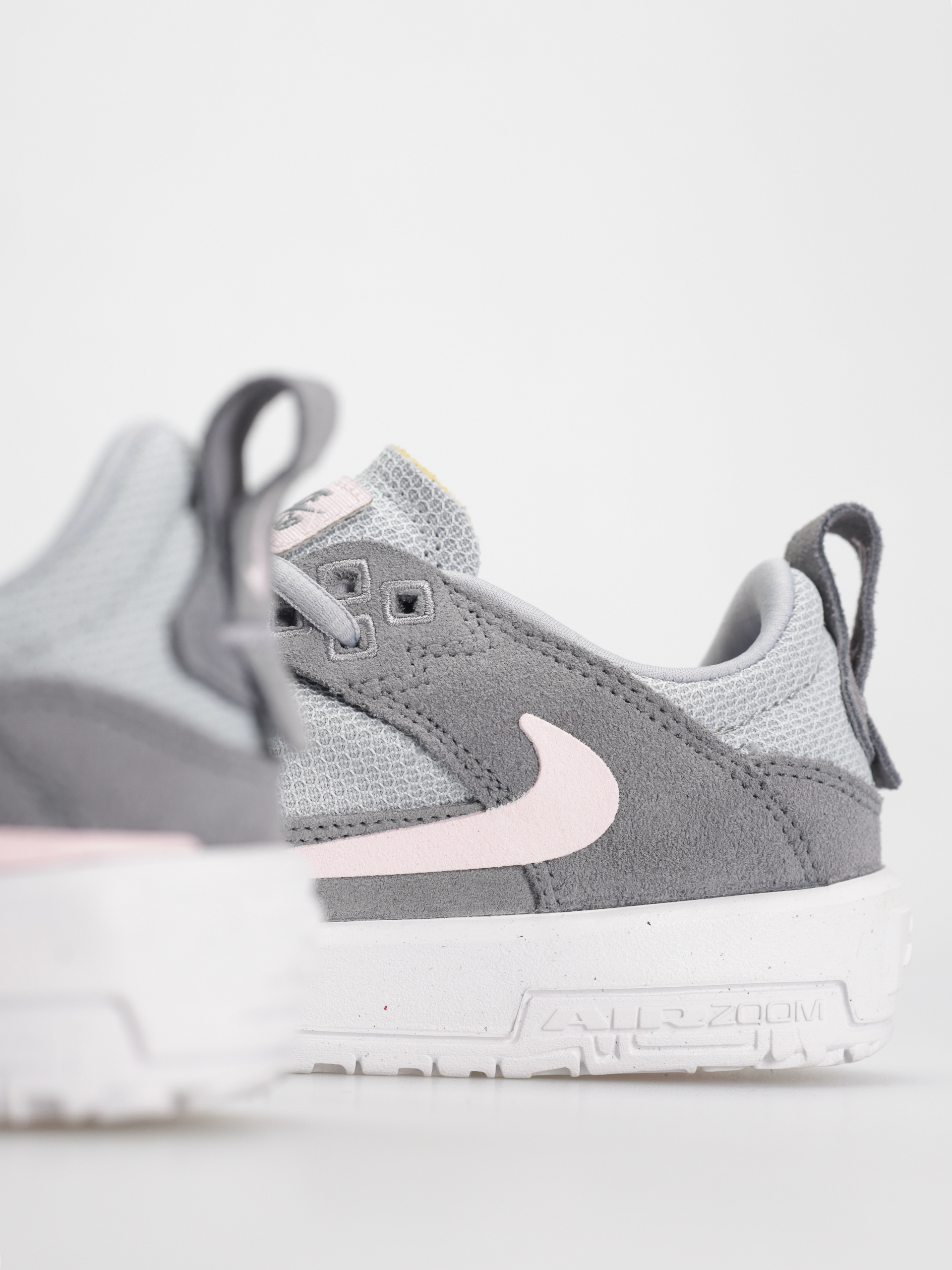 Обувки Nike SB Day One JR (cool grey/pink foam  wolf grey)