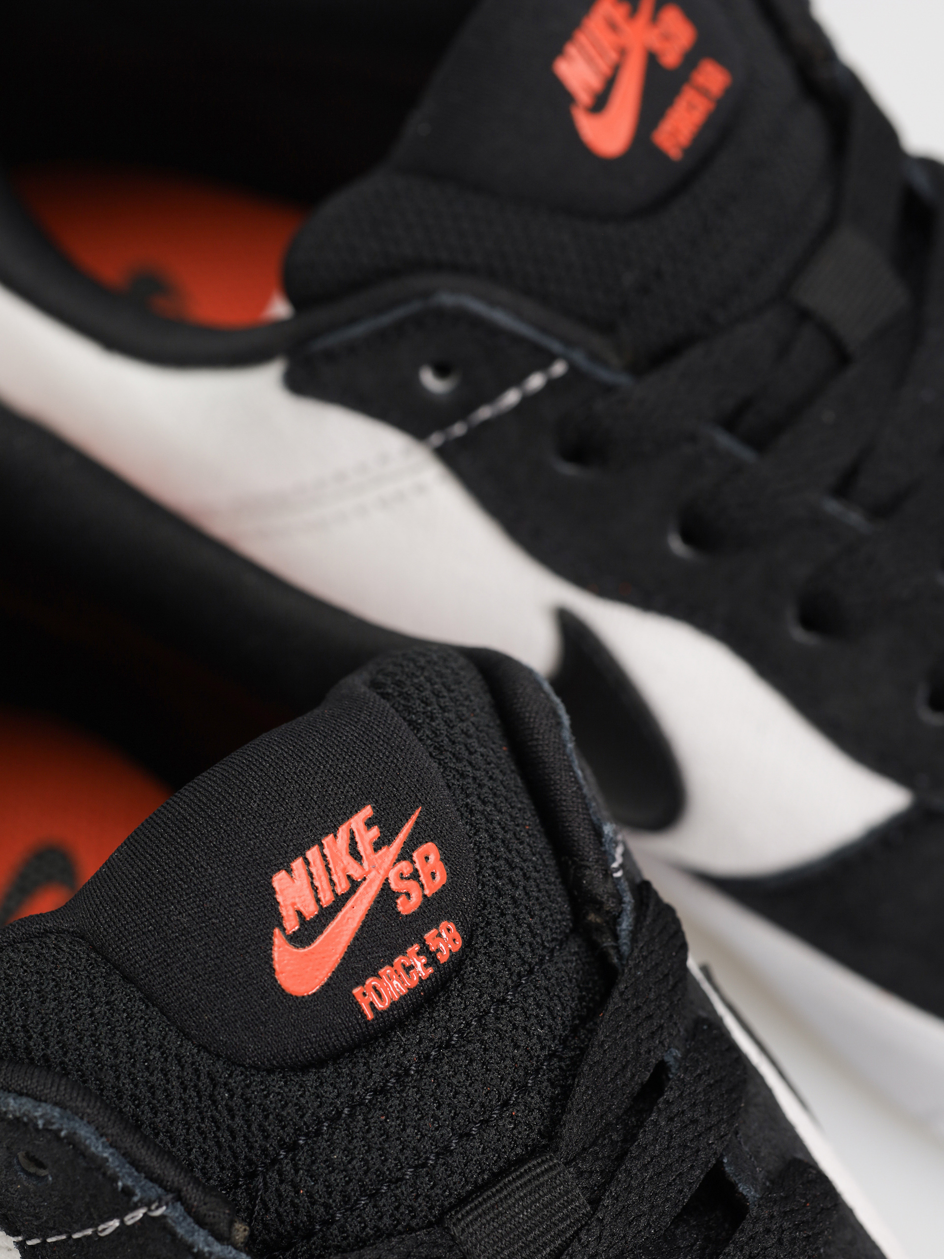 Обувки Nike SB Force 58 (white/black cosmic clay white)