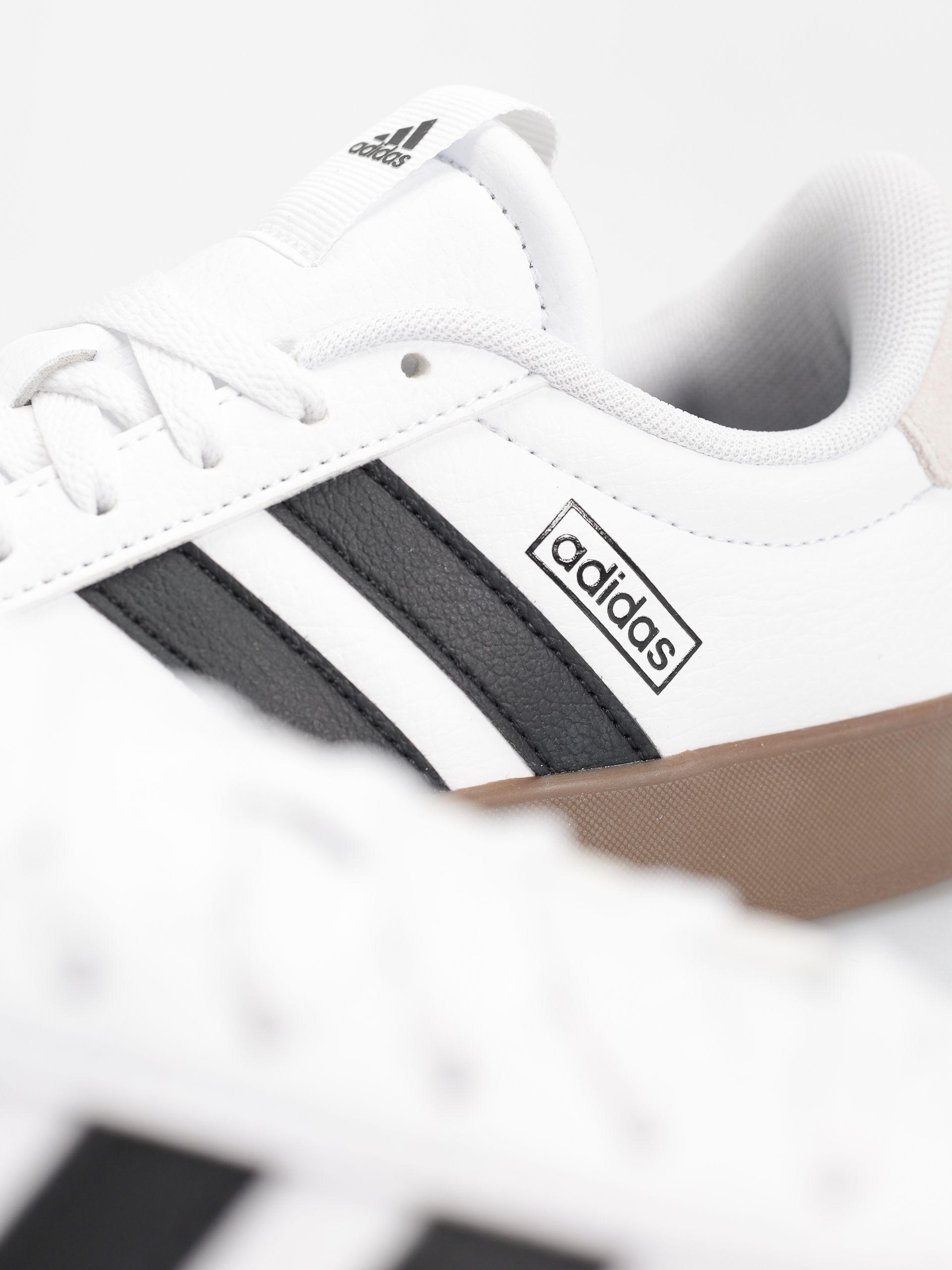 Обувки adidas Vl Court 3.0 (ftwwht/cblack/greone)