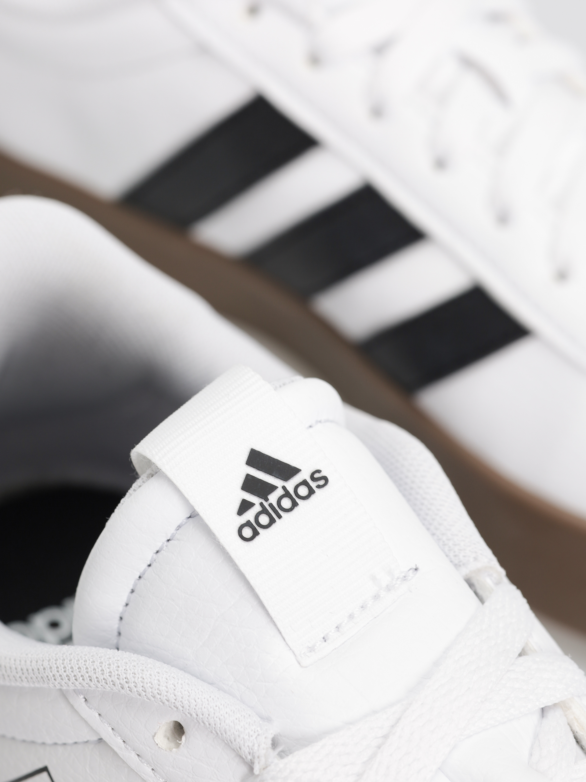 Обувки adidas Vl Court 3.0 (ftwwht/cblack/greone)