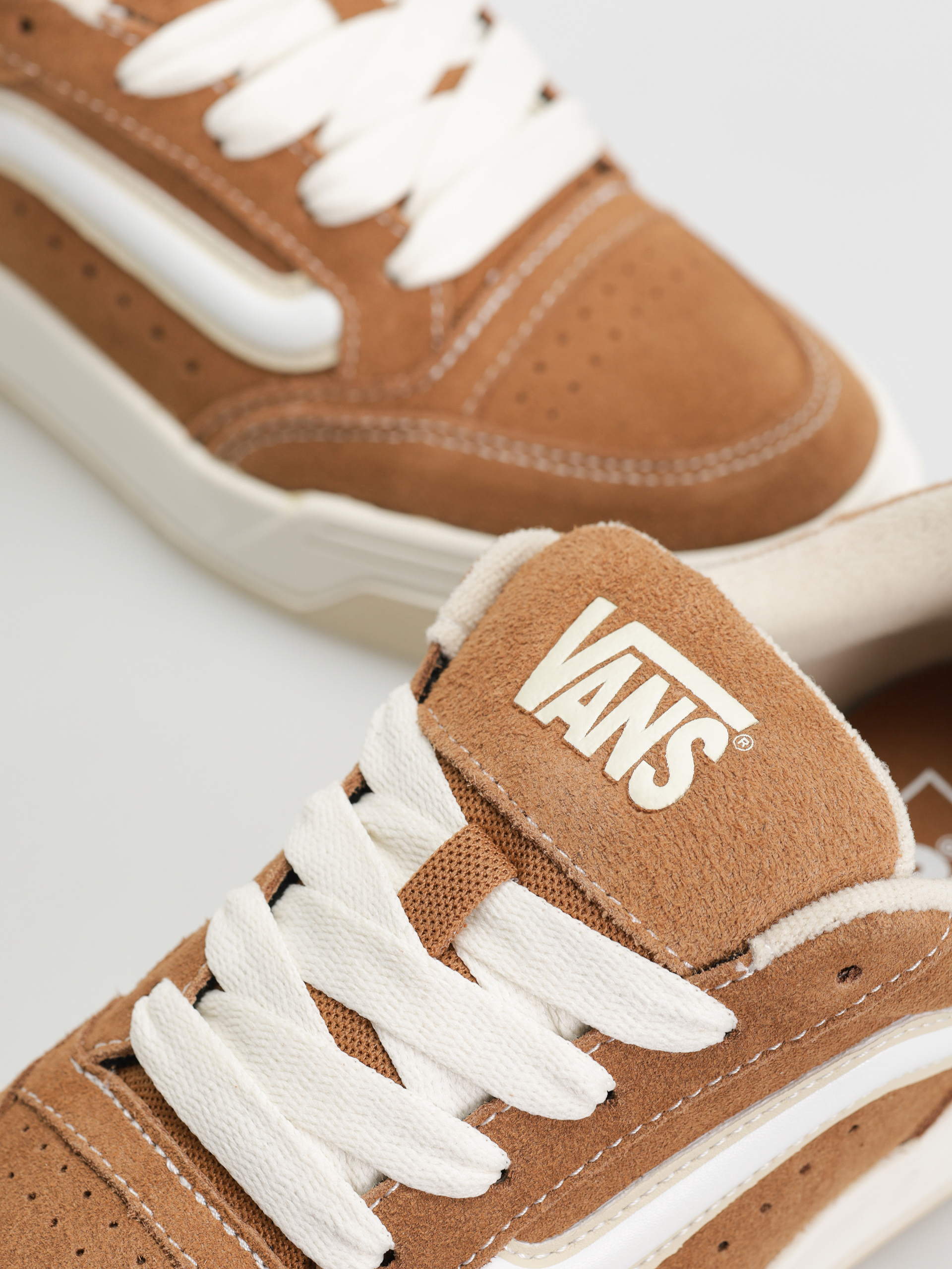 Обувки Vans Hylane (brown)