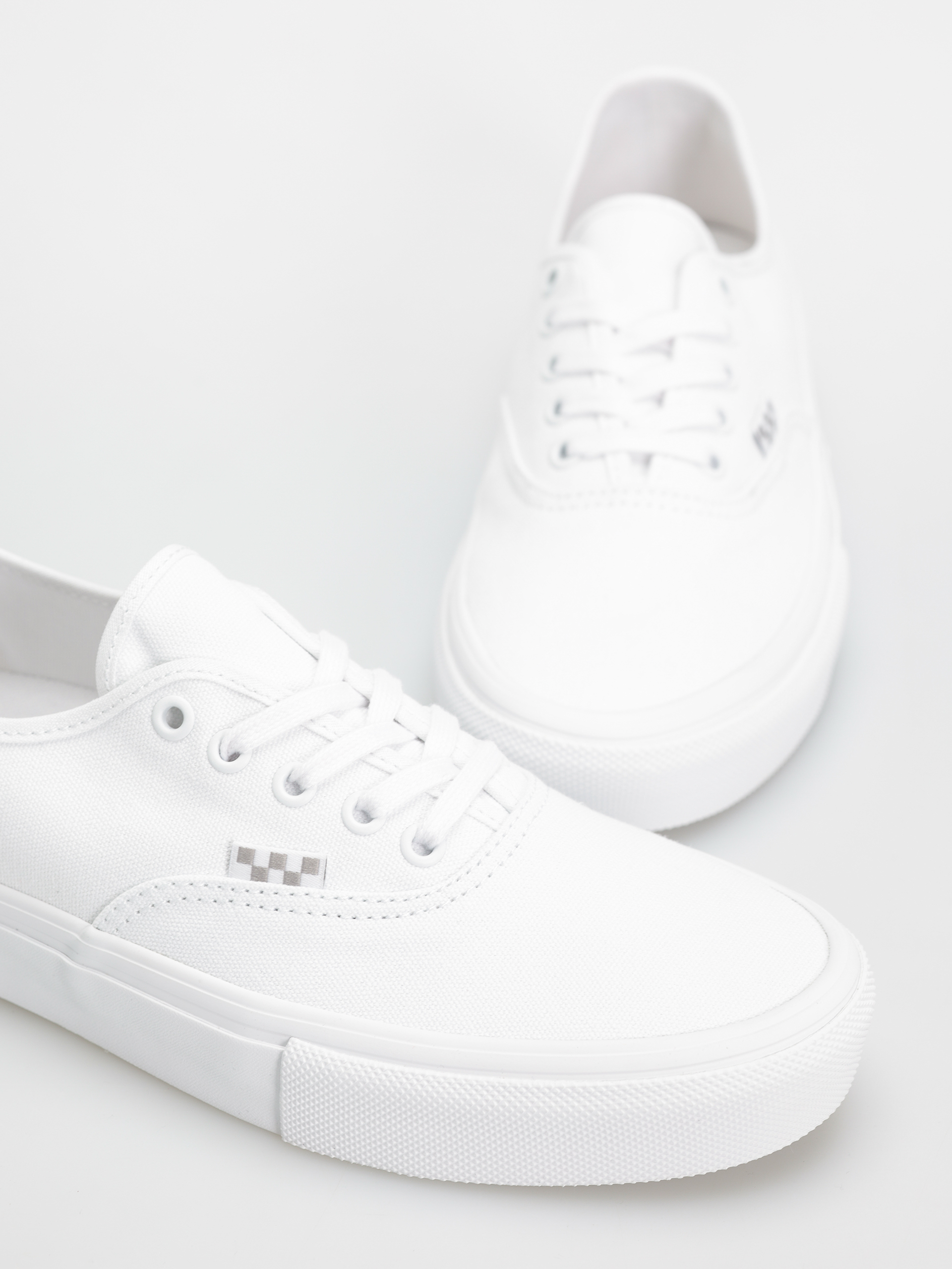 Обувки Vans Skate Authentic (true white)