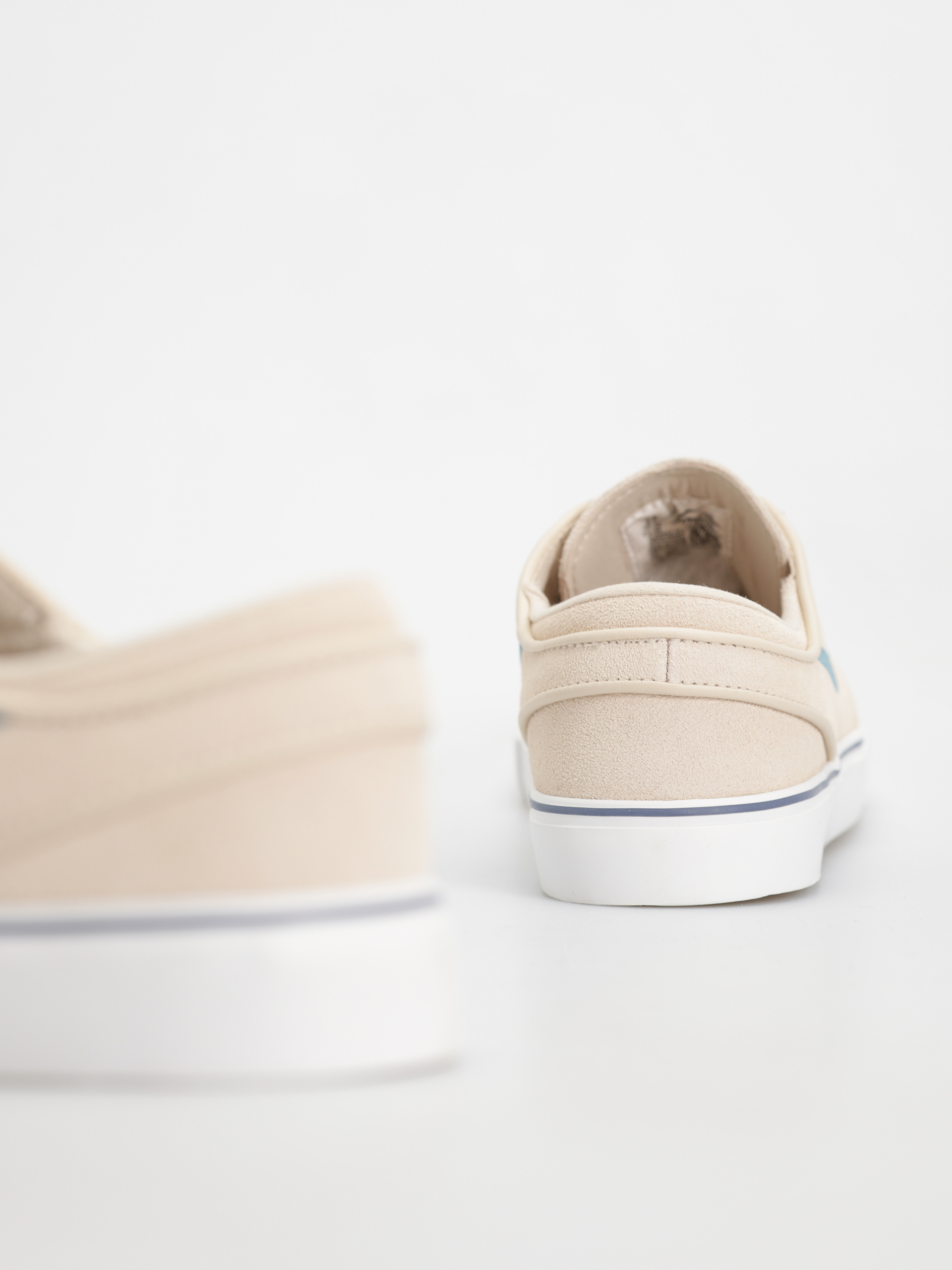 Обувки Nike SB Zoom Janoski OG+ (sanddrift/smokey blue thunder blue)