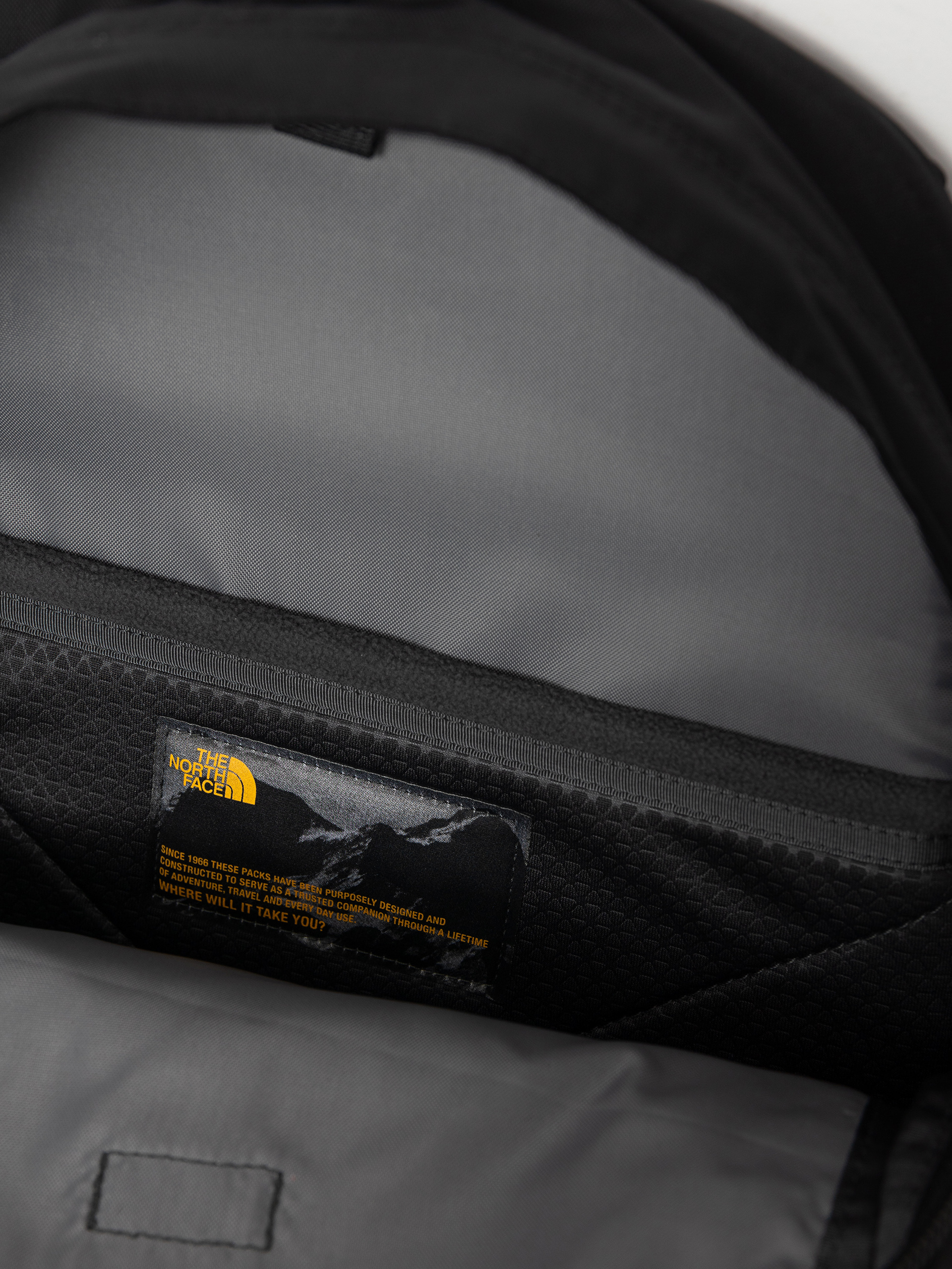 Раница The North Face Hot Shot Se (tnf black tnf white npf)