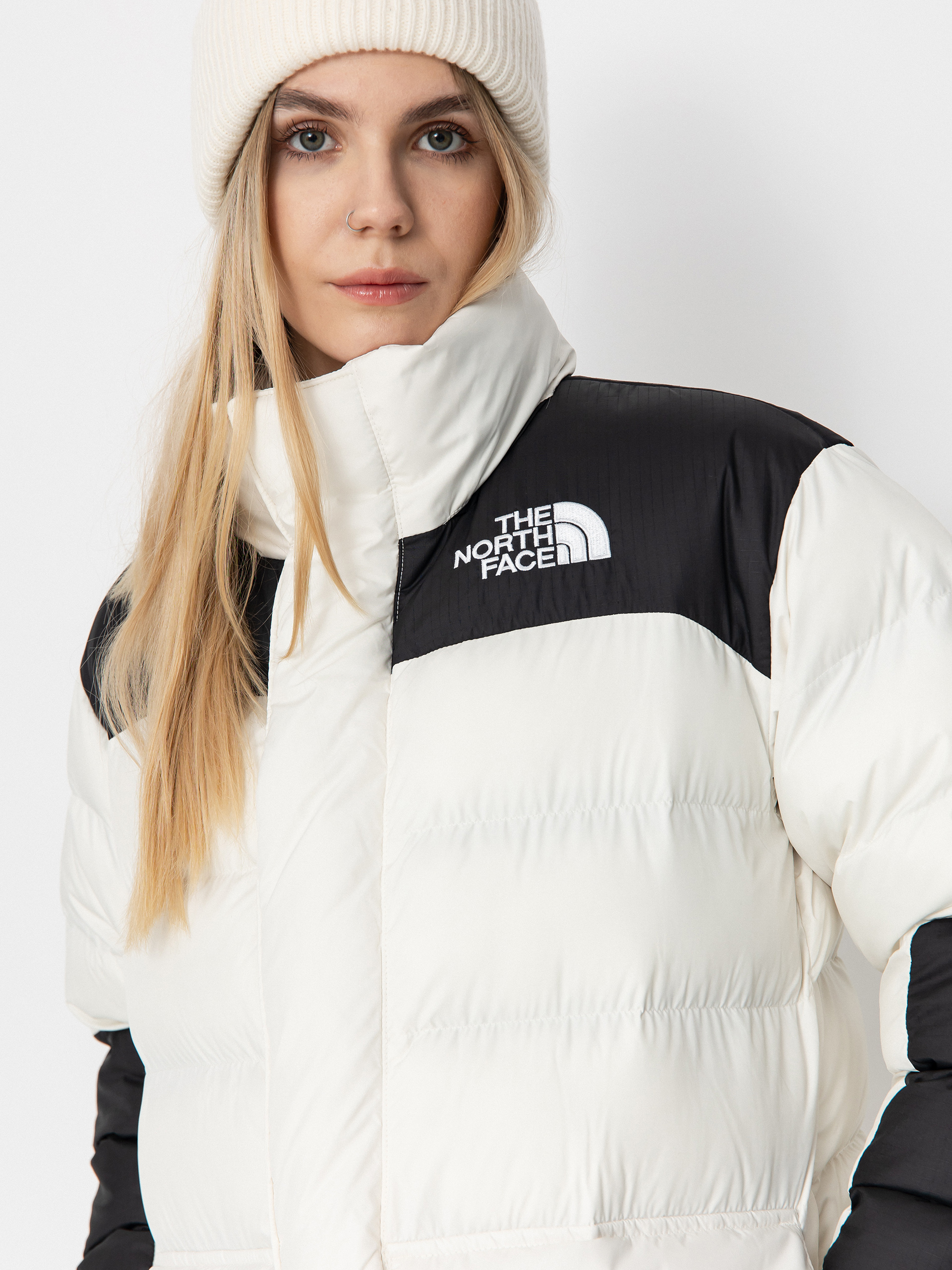 Яке The North Face Limbara Insulated Wmn (white dune)