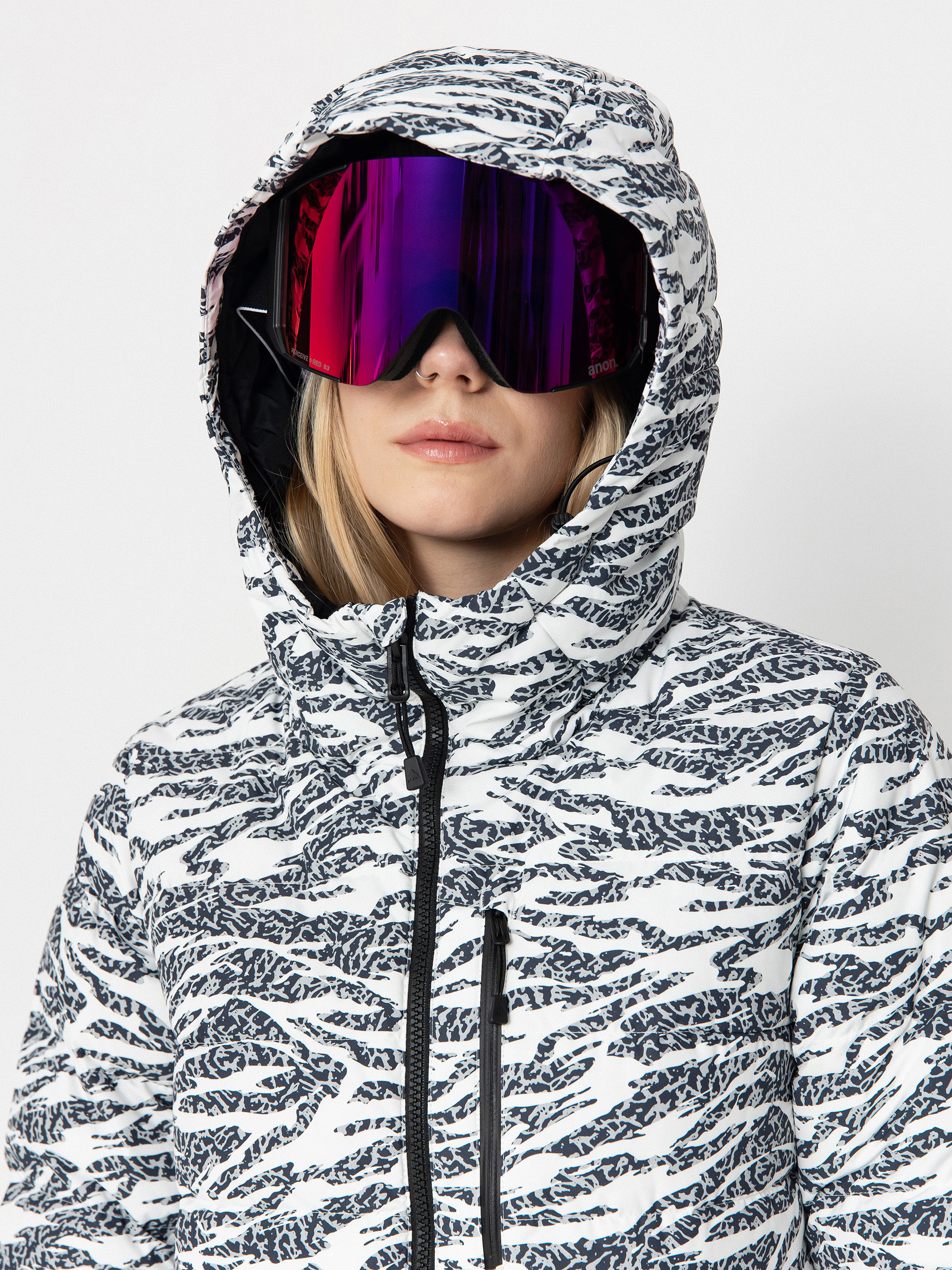 Дамска Сноуборд яке Burton Loyil Down (zebra camo)