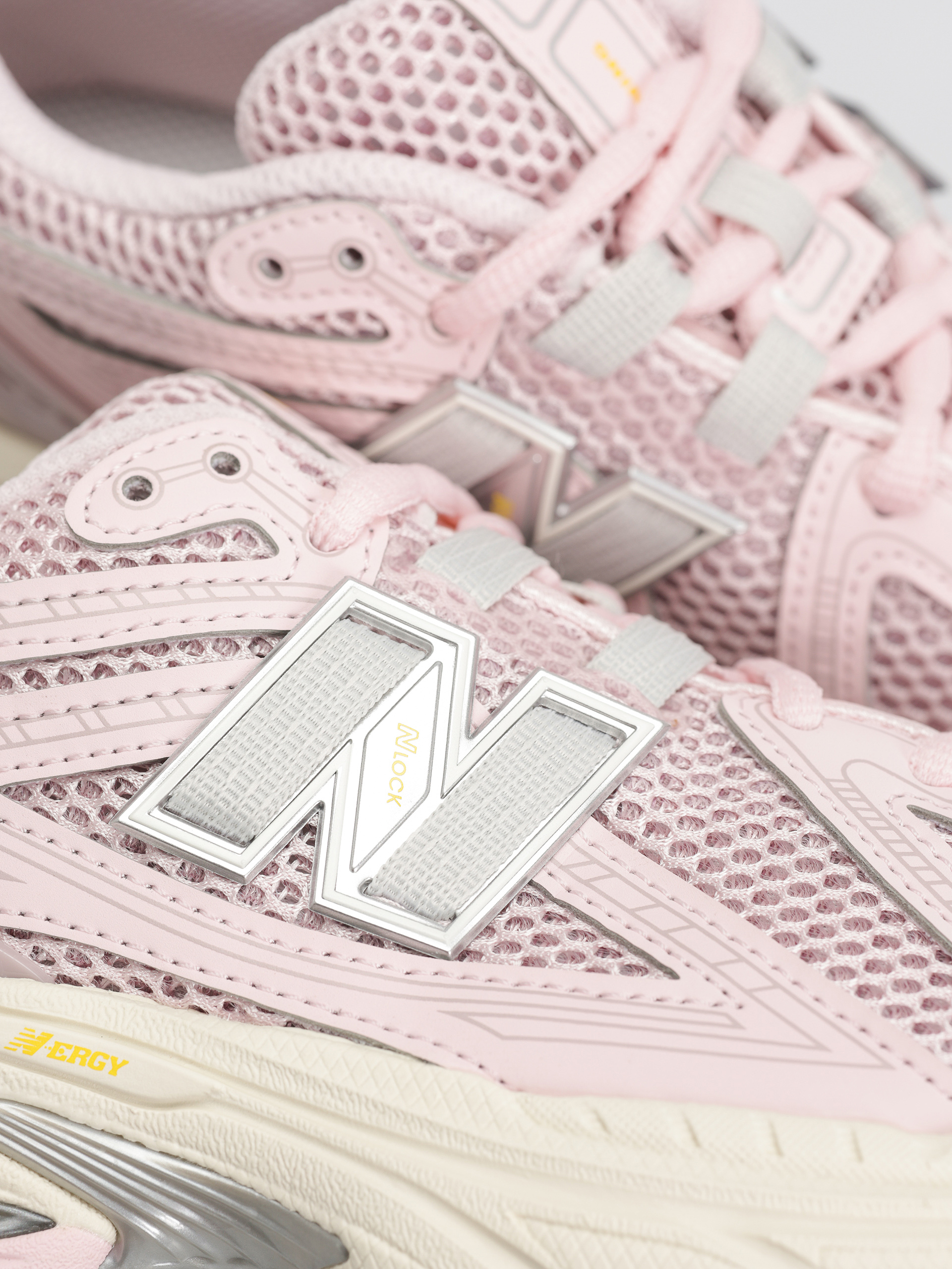 Обувки New Balance 1906 JR (rose sugar)