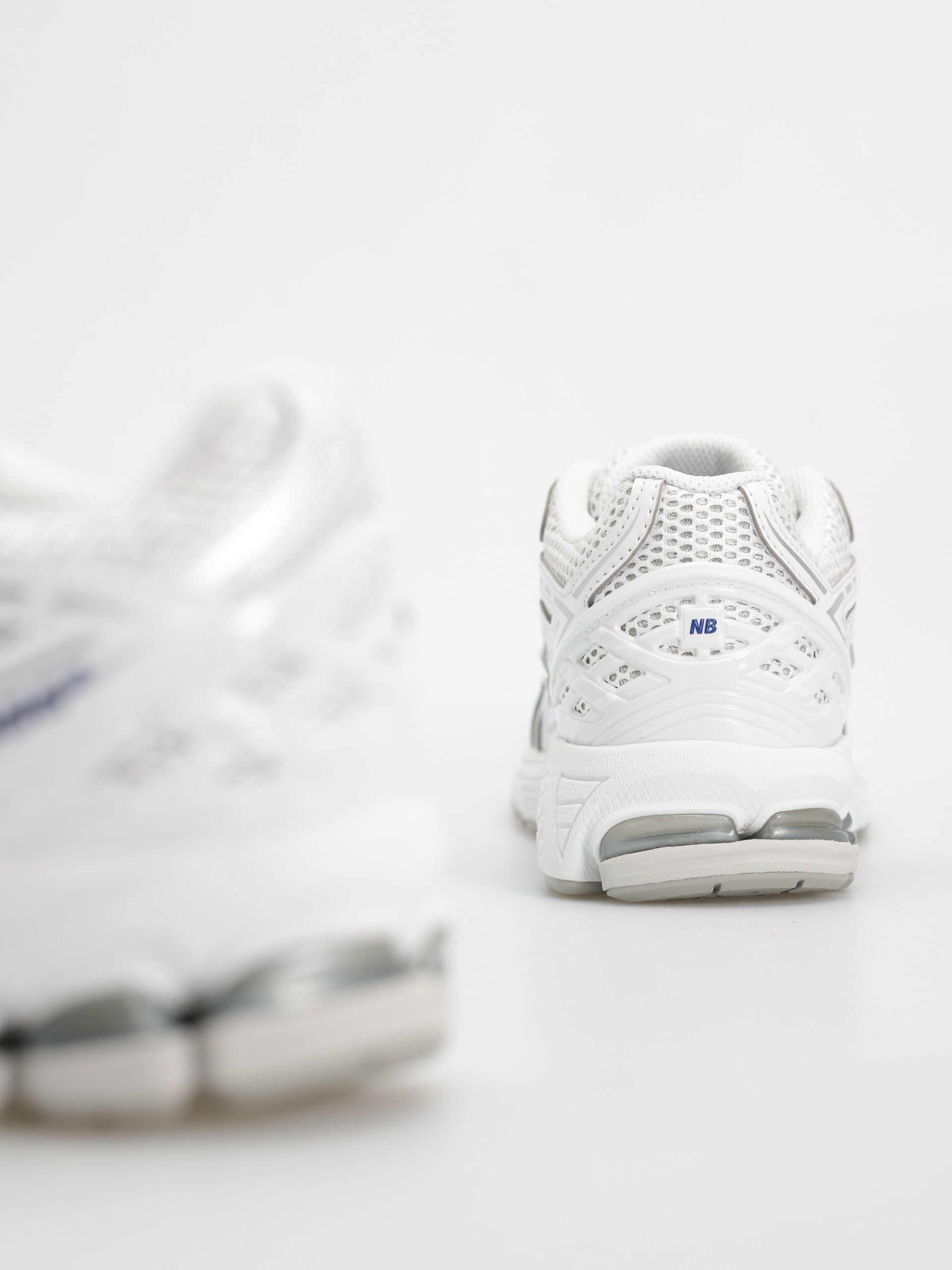 Обувки New Balance 1906 JR (white)