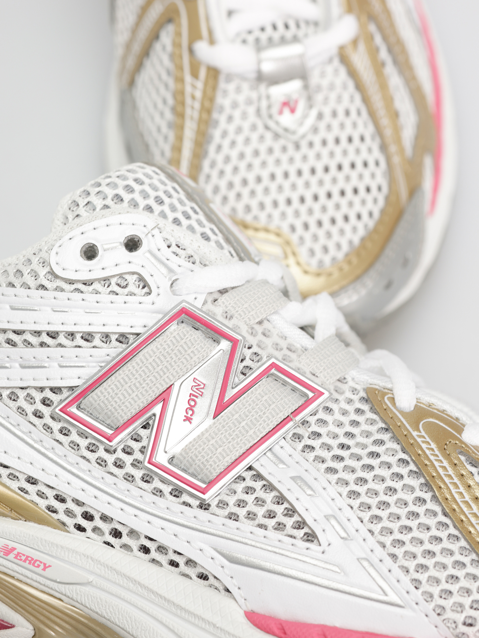 Обувки New Balance 1906 (silver metallic)