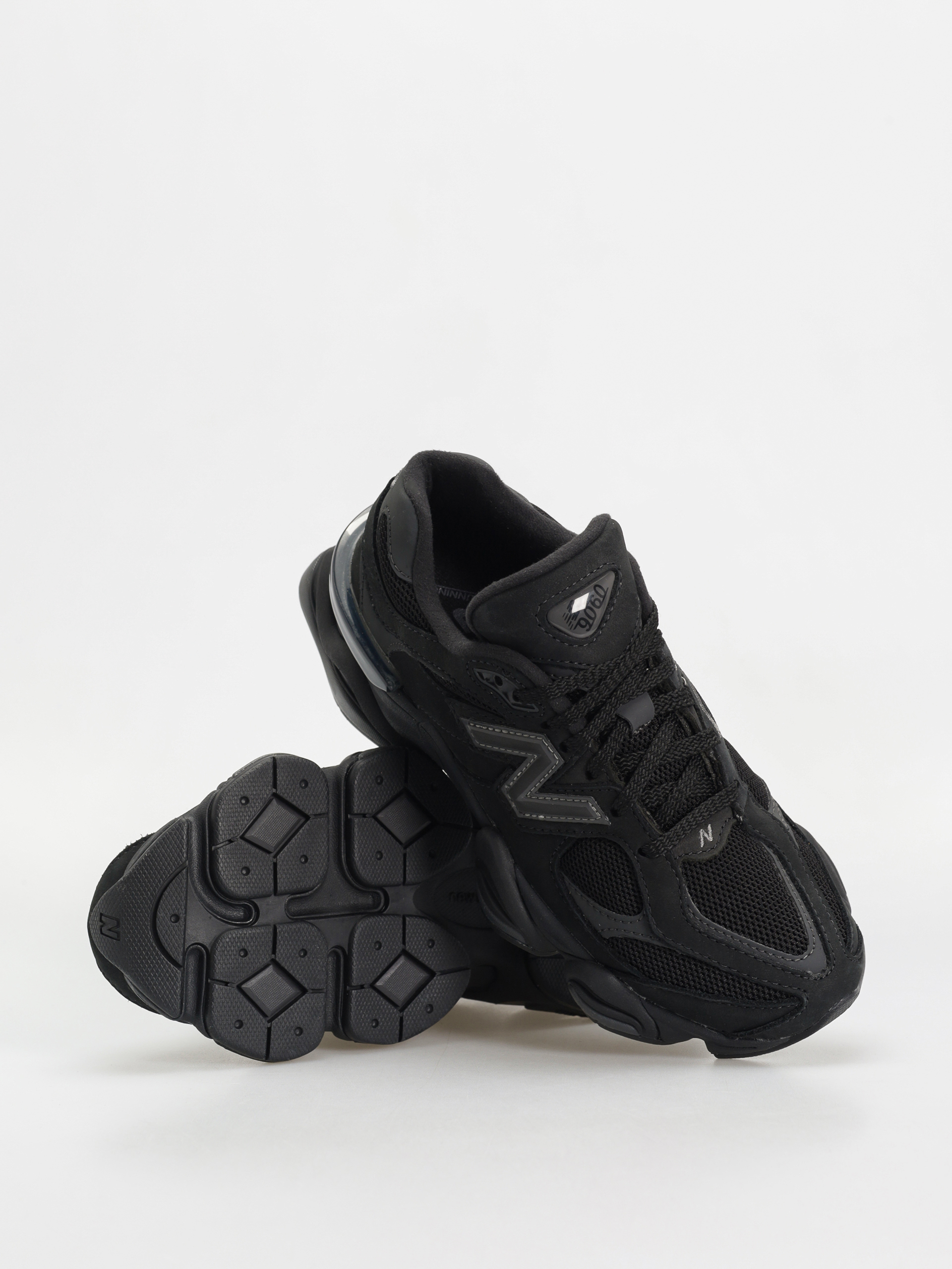 Обувки New Balance 9060 (black)