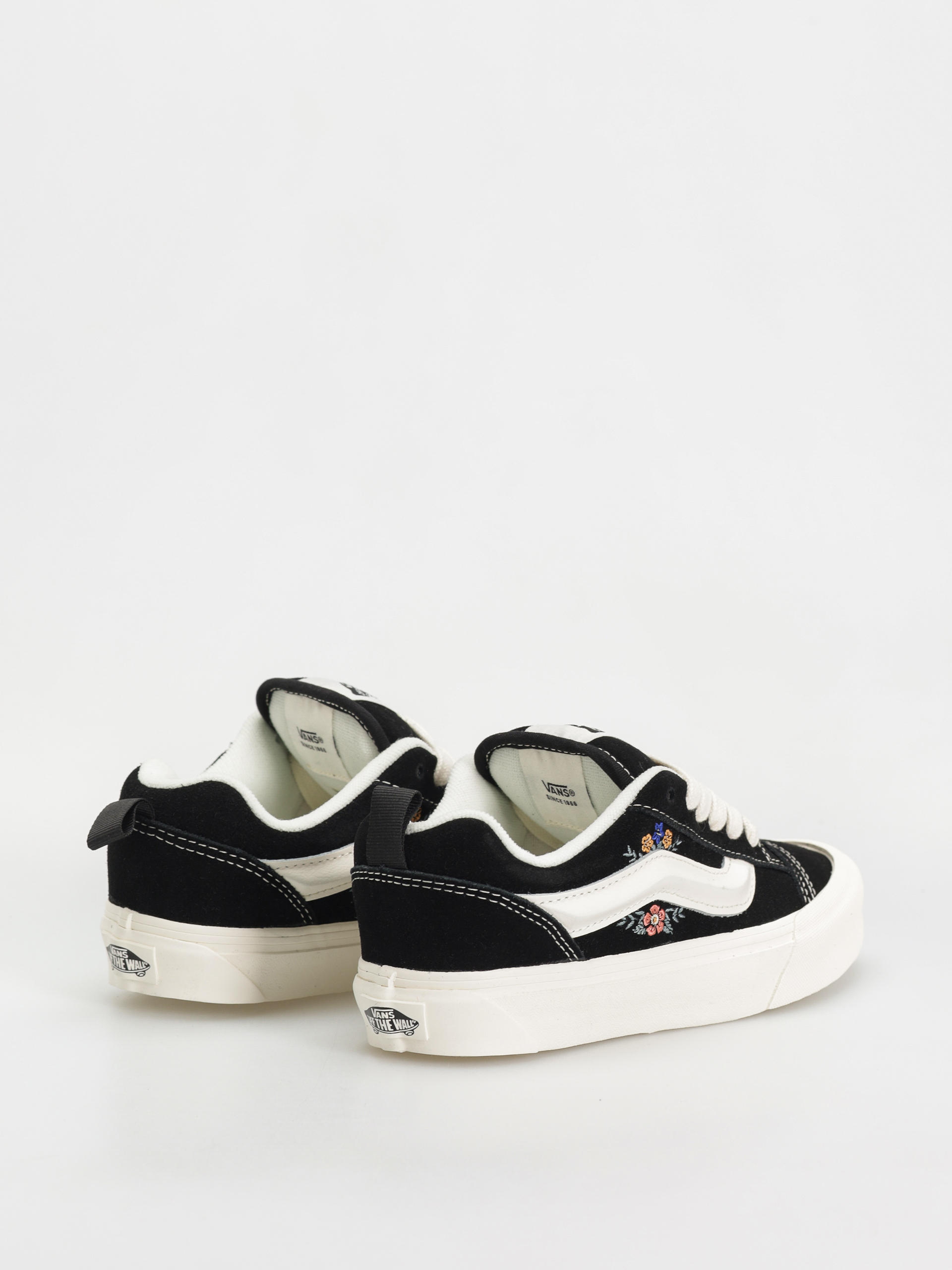 Обувки Vans Knu Skool (black floral)
